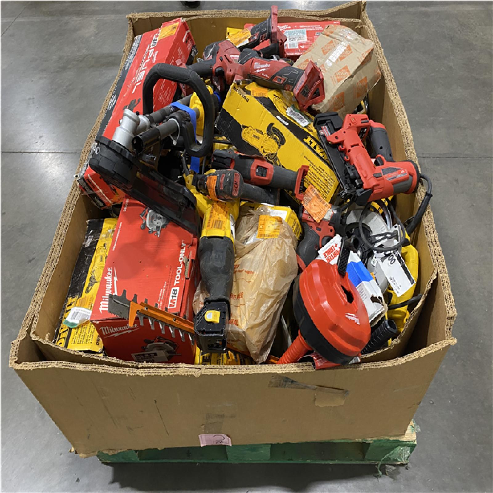 Dallas Location - As-Is Tool Pallet