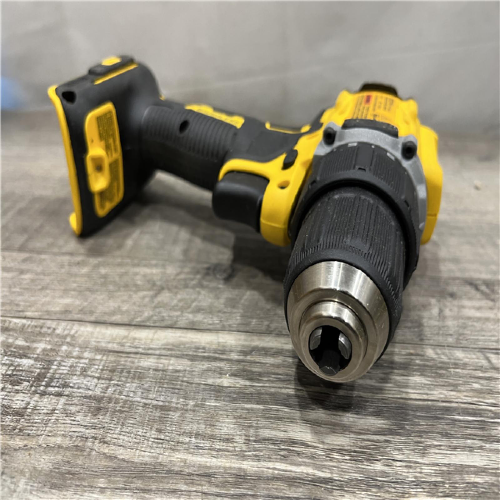 AS-IS DEWALT Atomic 20V Lithium-Ion Cordless Compact 1/2 in. Drill/Driver Kit