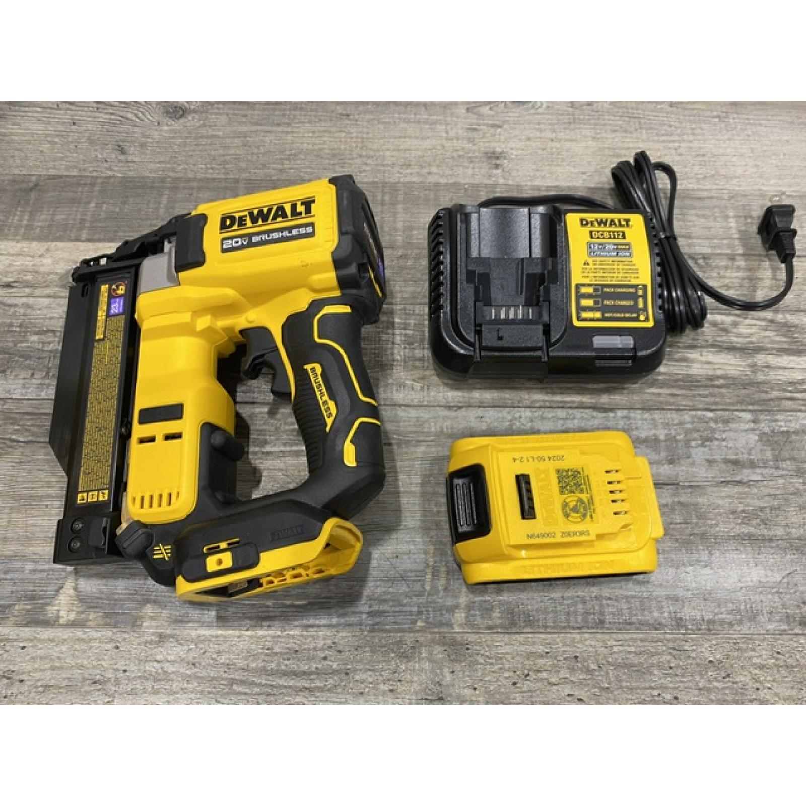 AS-IS DEWALT ATOMIC 20V MAX Lithium Ion Cordless 23 Gauge Pin Nailer Kit