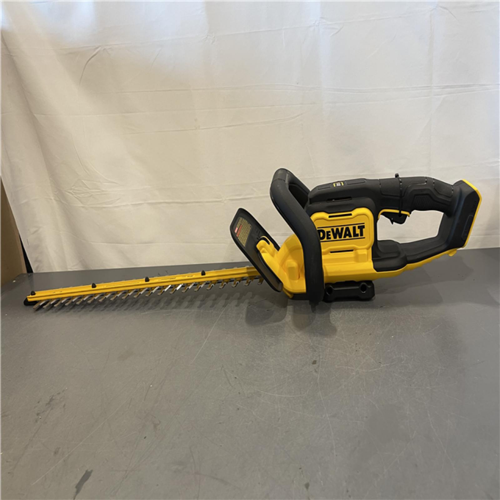 AS-IS - DeWalt 20V MAX 22 in. Cordless Battery Powered Hedge Trimmer
