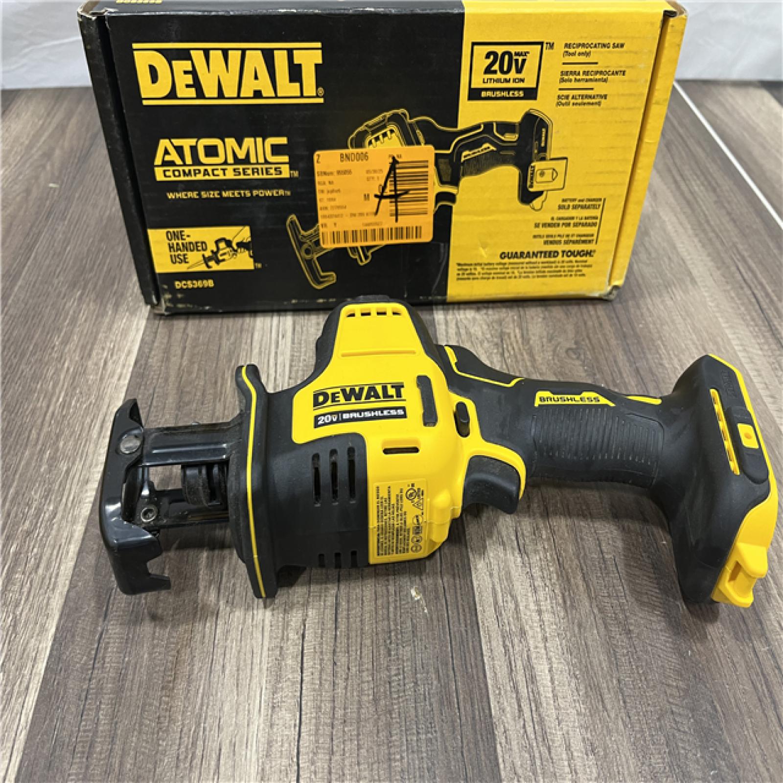 GOOD Dewalt DCS369B ATOMIC 20V MAX Cordless One-Handed Reciprocating Saw (Tool Only)