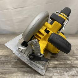 AS-IS DEWALT 20-Volt MAX 7-1/4 in. Cordless Circular Saw (Tool Only)