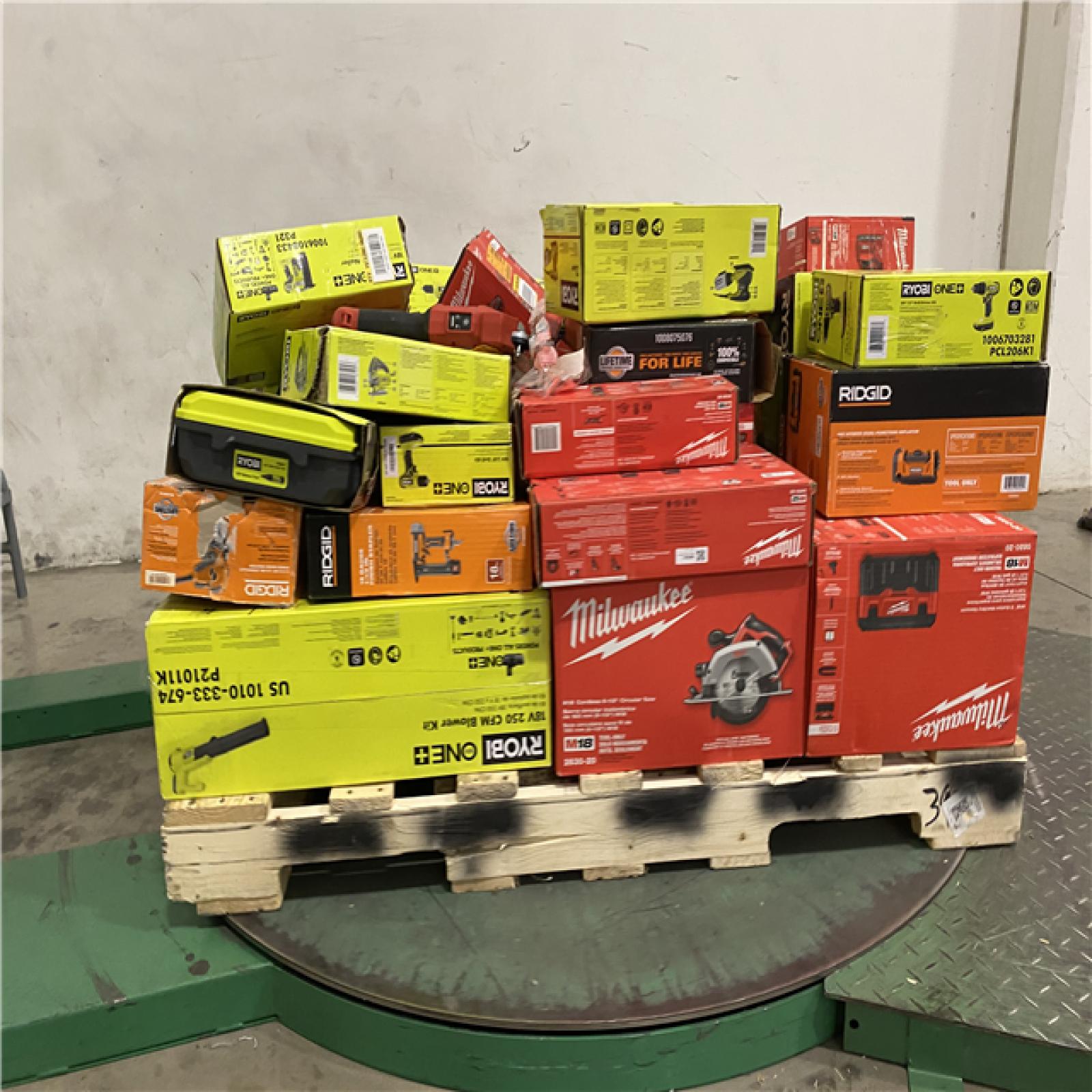 Dallas Location - As-Is Tool Pallet