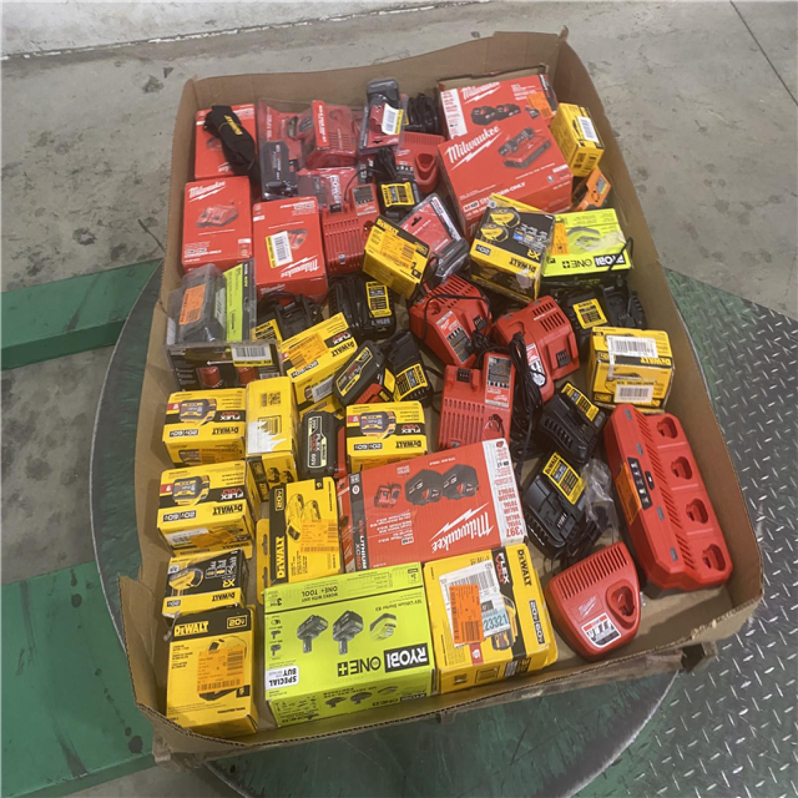 DALLAS LOCATION- AS-IS BATTERY PALLET