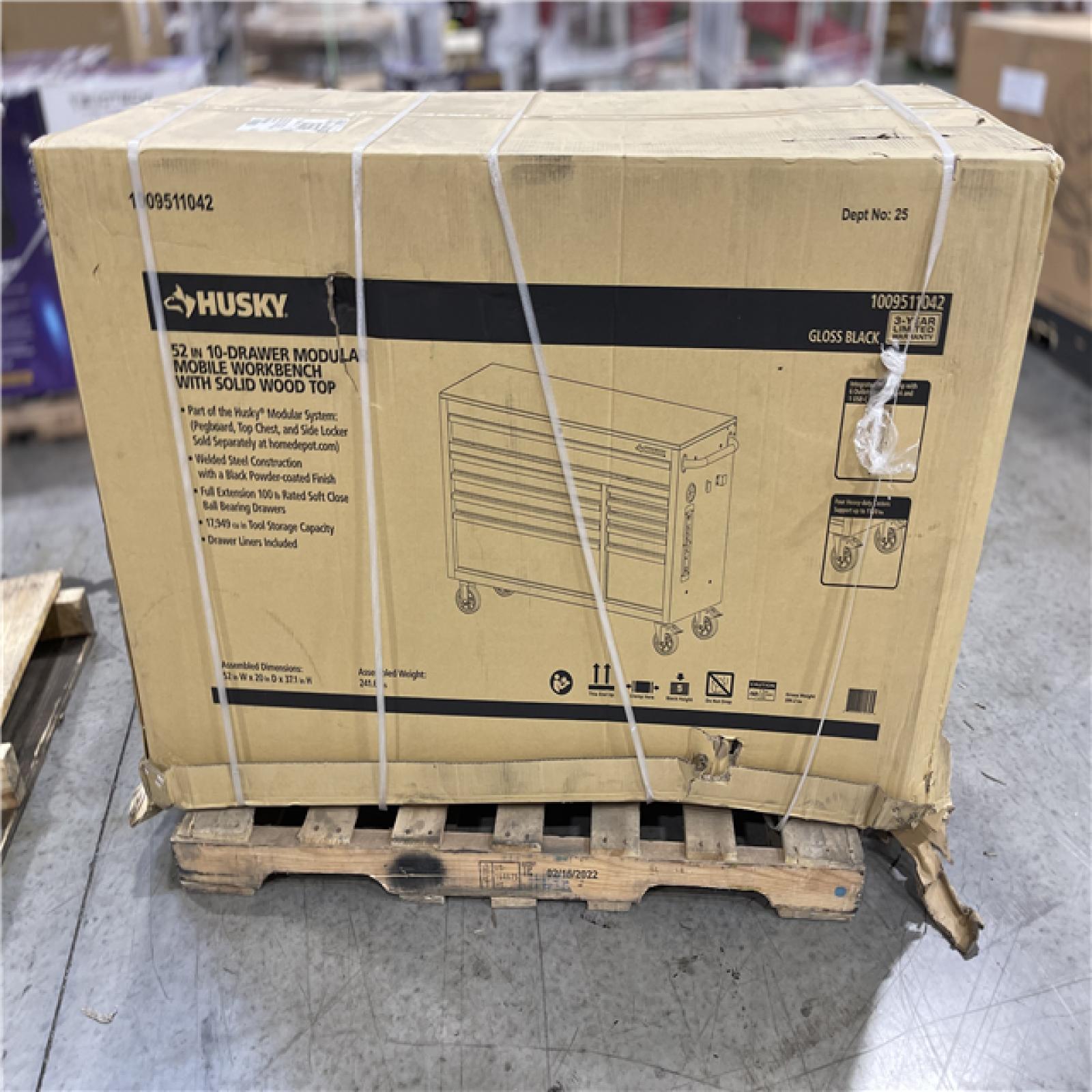 DALLAS LOCATION - AS-IS HUSKY 52IN 10-DRAWER WORKBENCH