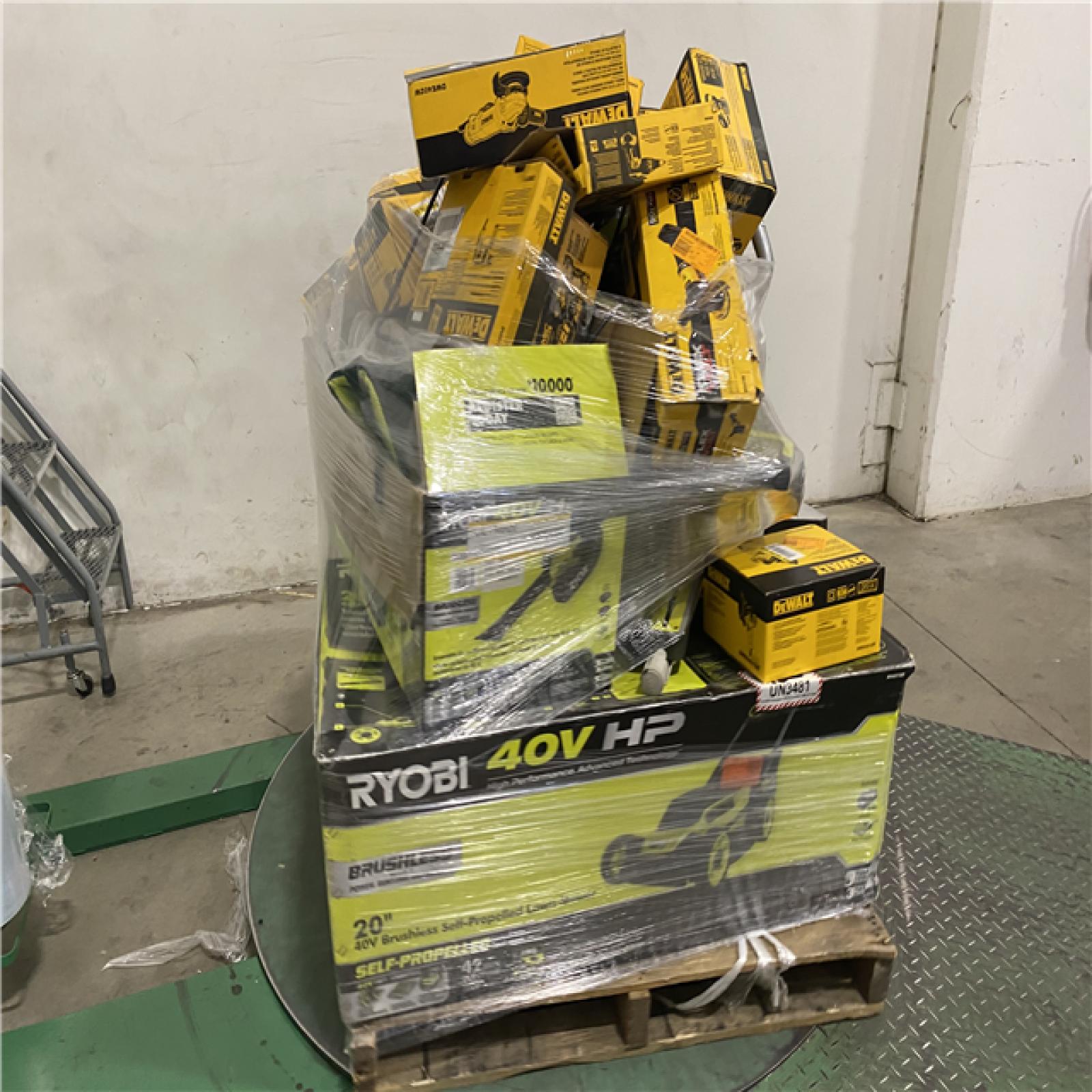 Dallas Location - As-Is Tool Pallet