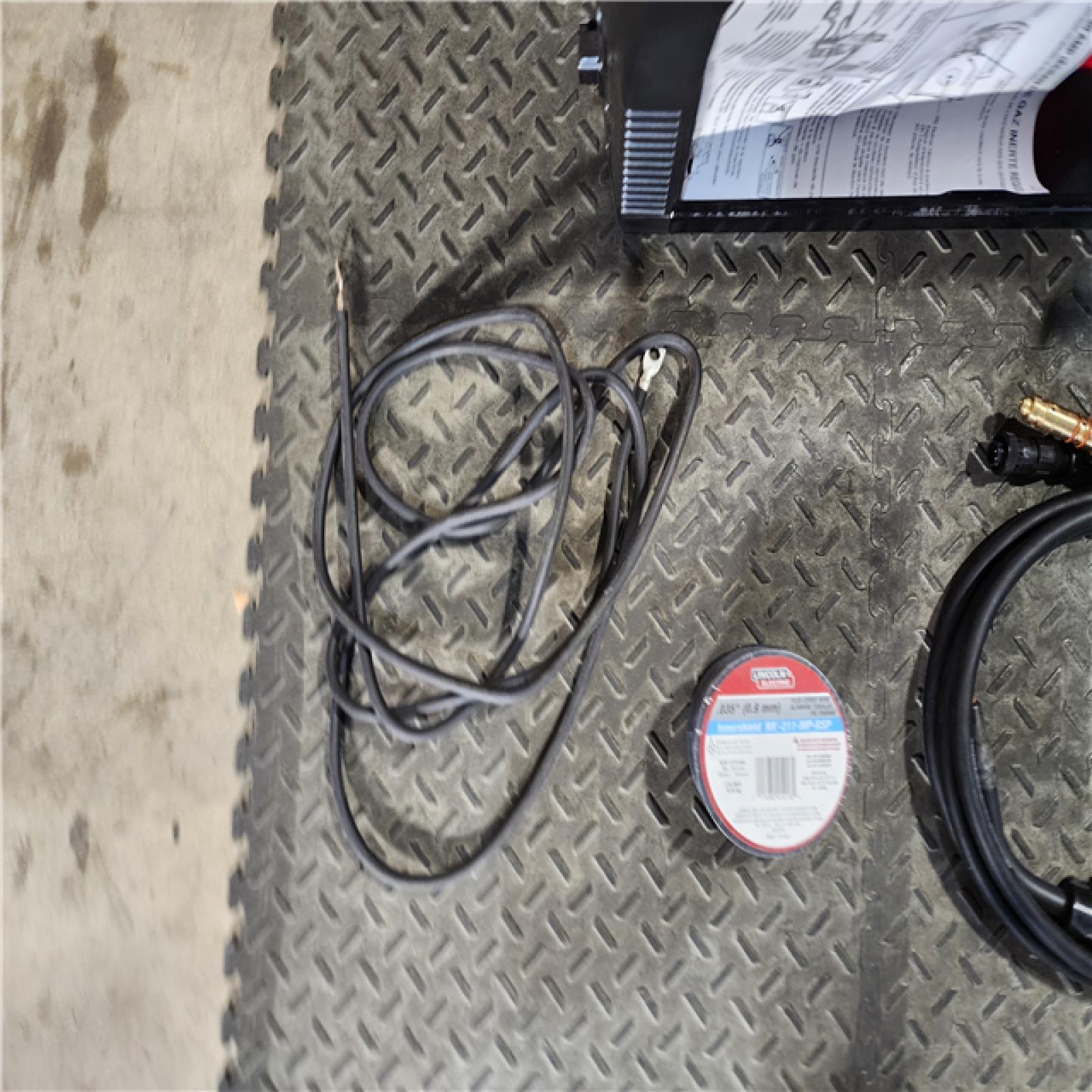 HOUSTON LOCATION - AS-IS Lincoln Electric 125 Amp Weld-Pak 125 Flux-Core Wire Feed Welder