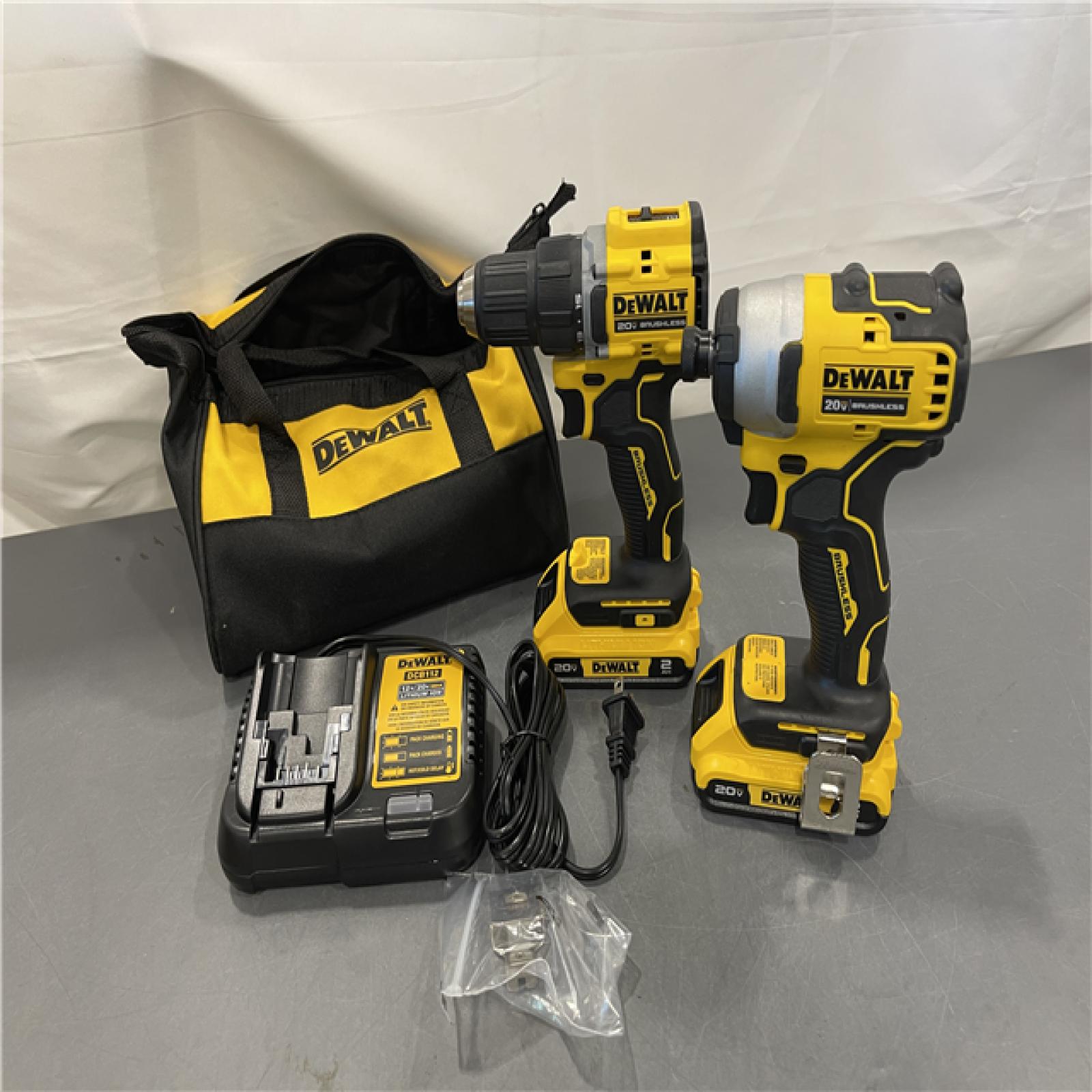 AS-IS - Dewalt 20V MAX ATOMIC Brushless Compact Lithium-Ion 1/2 in. Cordless Drill Driver and 1/4 in. Impact Driver Combo Kit