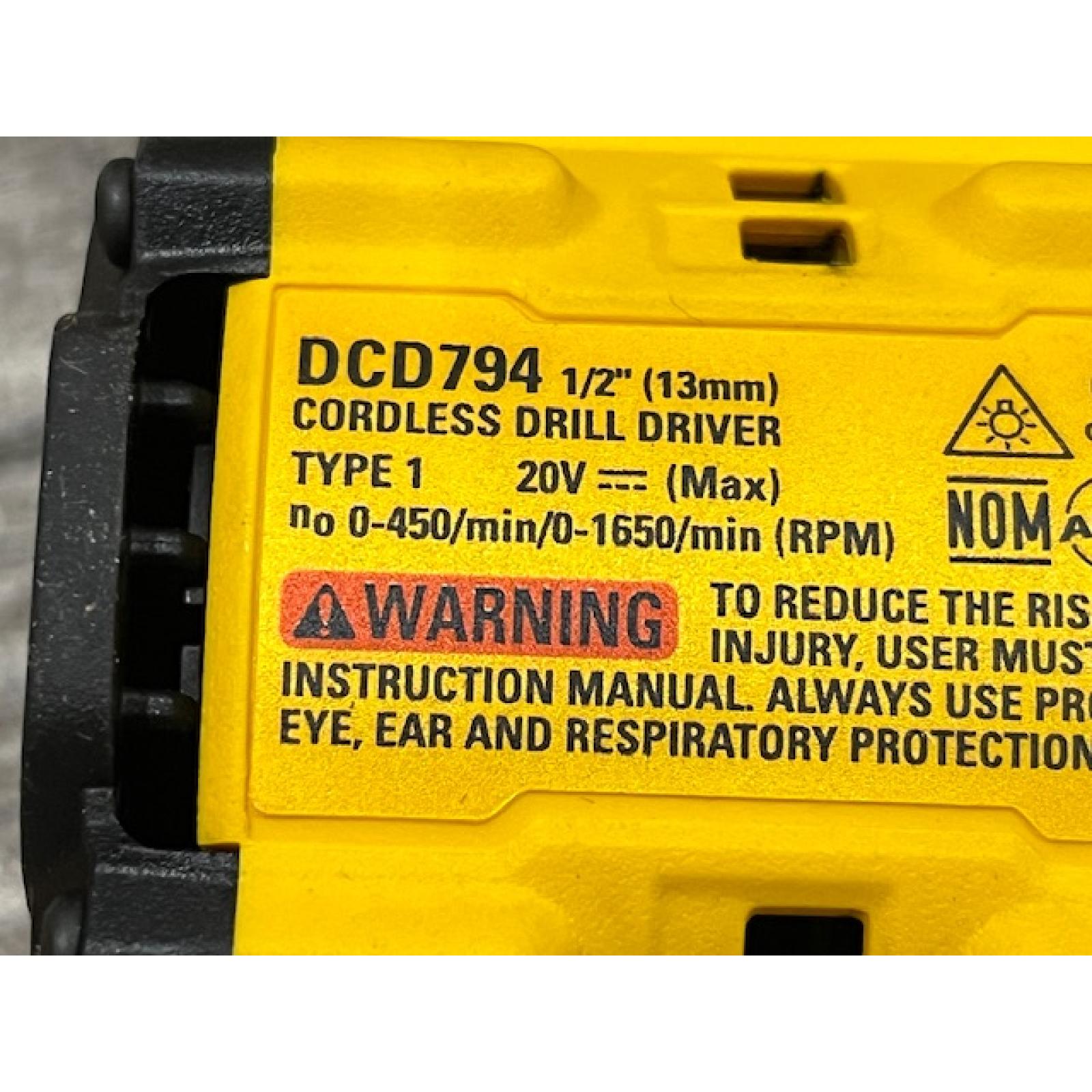 AS-IS DEWALT Atomic 20V Lithium-Ion Cordless Compact 1/2 in. Drill/Driver Kit