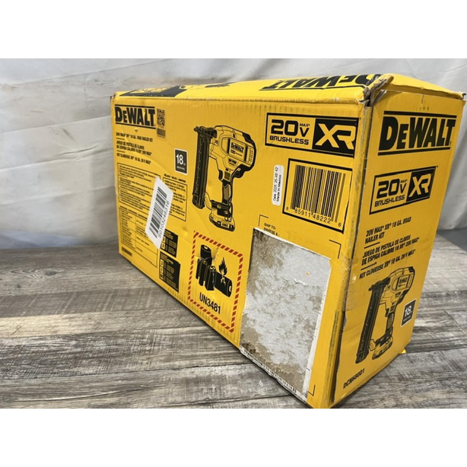 AS-IS DEWALT 20V MAX XR 18 Gauge Brad Nailer Kit