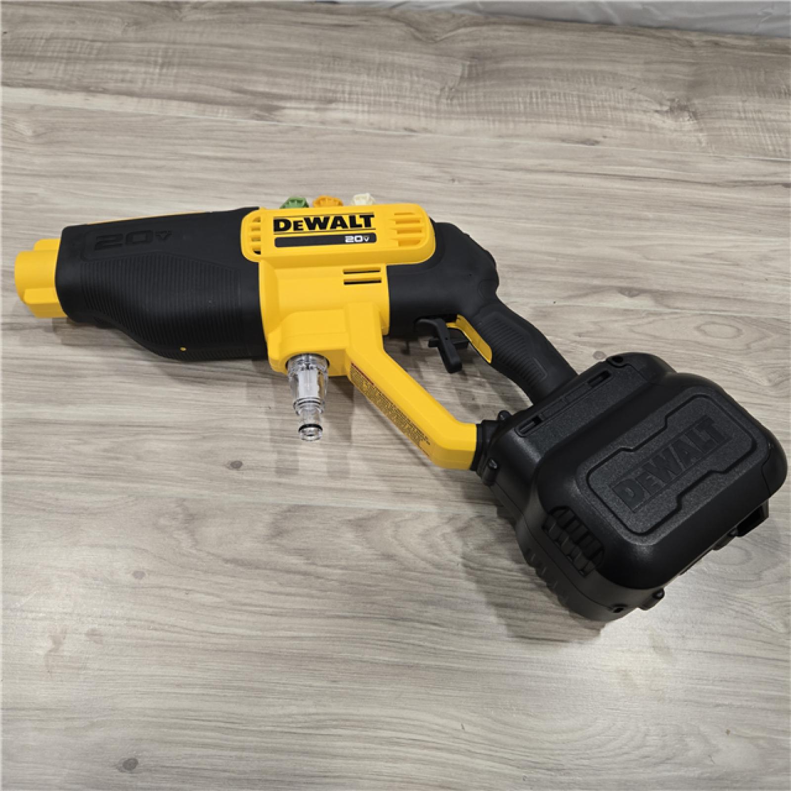 LIKE NEW! - Dewalt 20V 550 PSI 1 GPM Cordless Power Cleaner (Tool-Only) DCPW550B