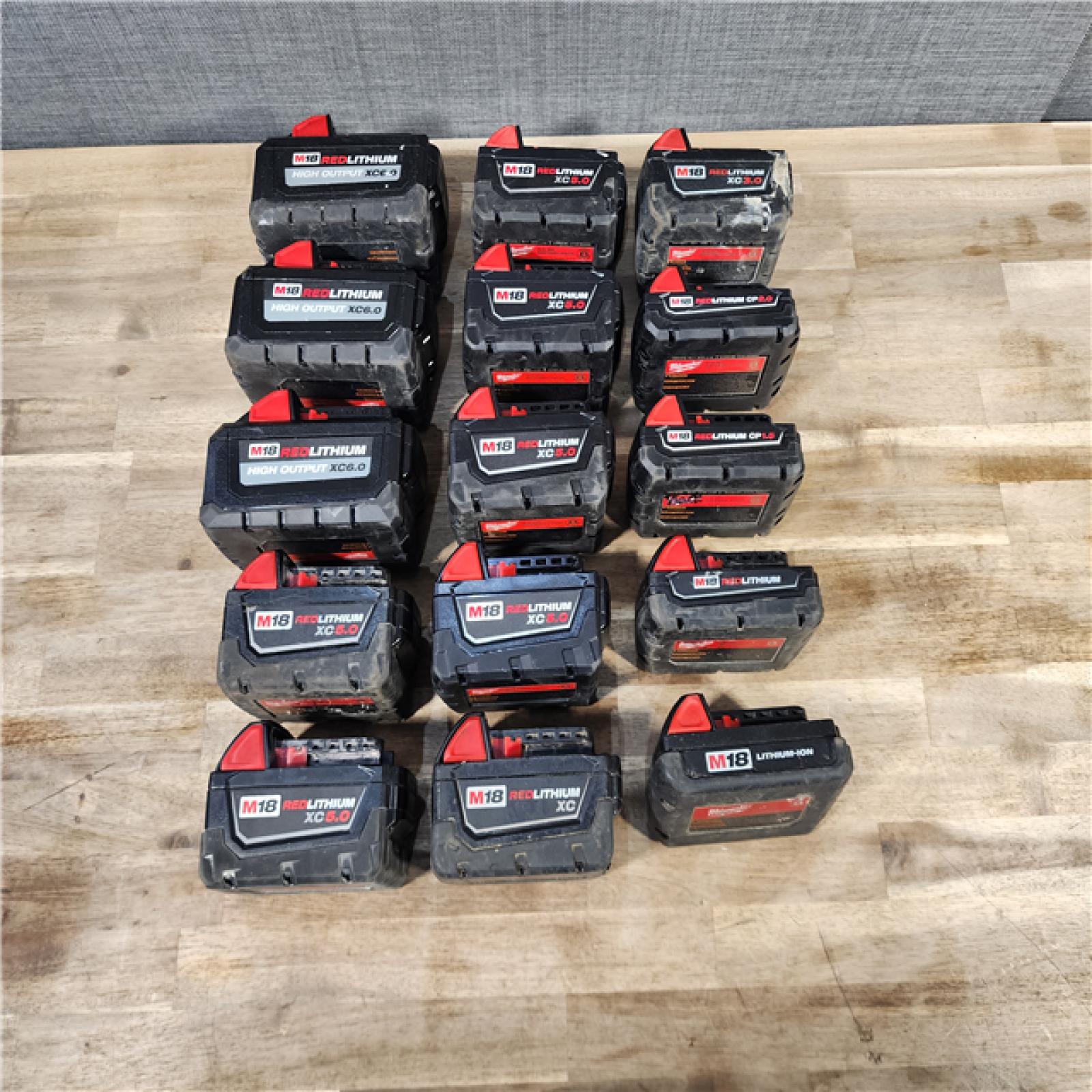 HOUSTON LOCATION - AS-IS MILWAUKEE BATTERY PACK QTY - 15