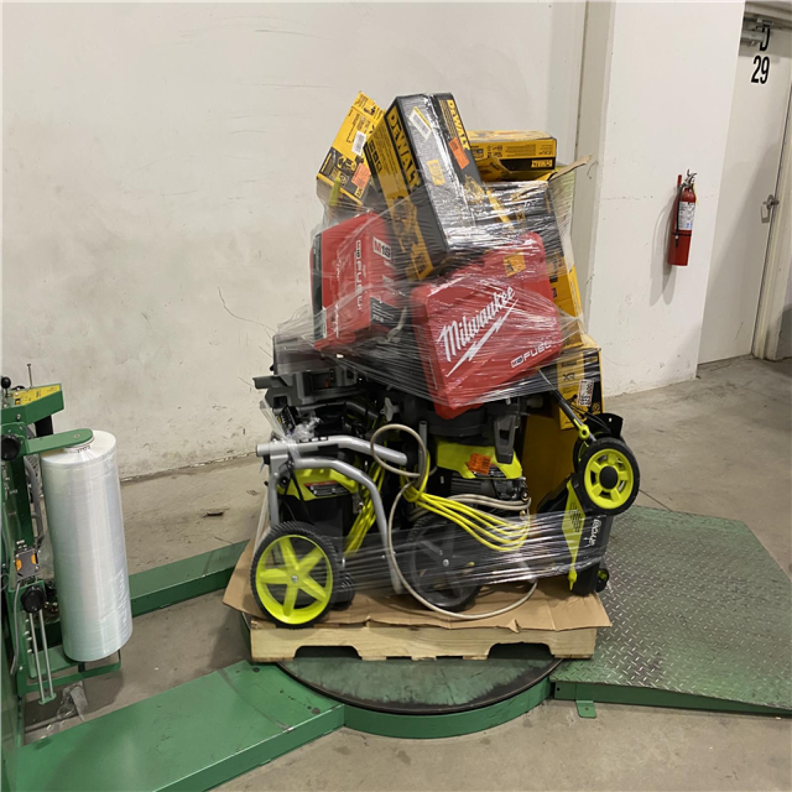 Dallas Location - As-Is Tool Pallet