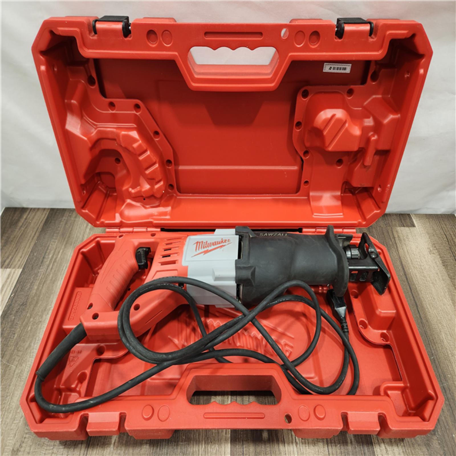 AS-IS- Milwaukee SAWZALL Reciprocating Saw Kit