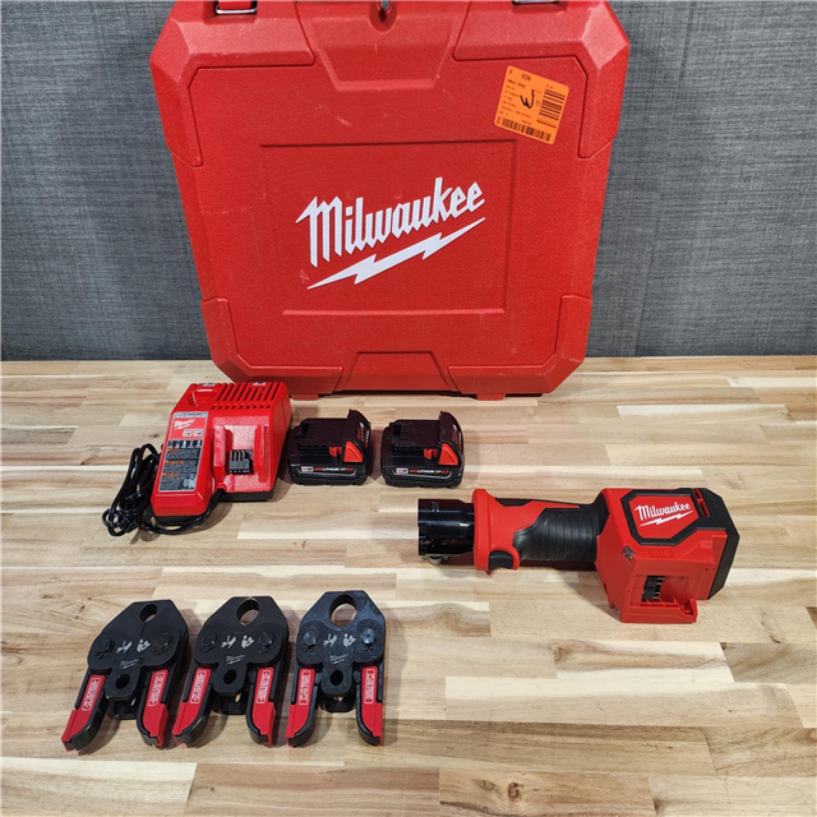 HOUSTON LOCATION - AS-IS M18 18V Lithium-Ion Cordless Short Throw Press Tool Kit with 3 PEX Crimp Jaws (2) 2.0 Ah Batteries and Charger