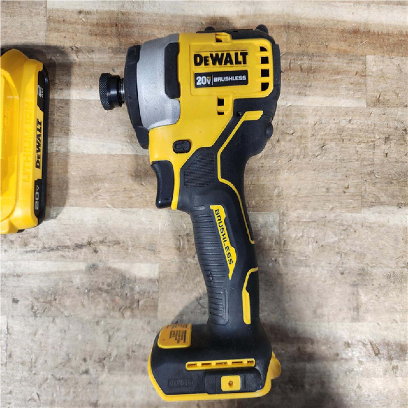 HOUSTON LOCATION - AS - IS DEWALT TOOL COMBO KIT W/ BATTERY & CHARGER