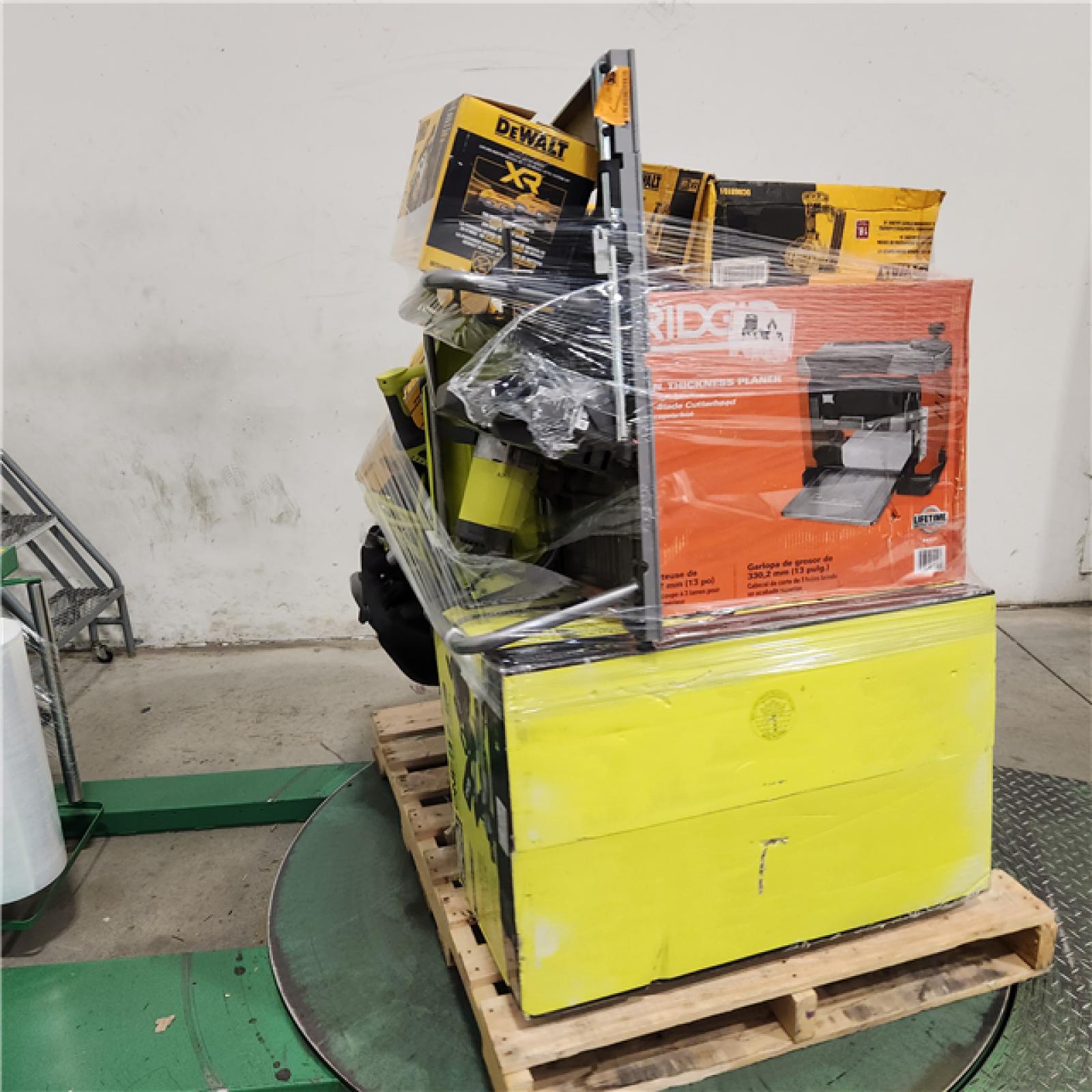 Dallas Location - As-Is Tool Pallet