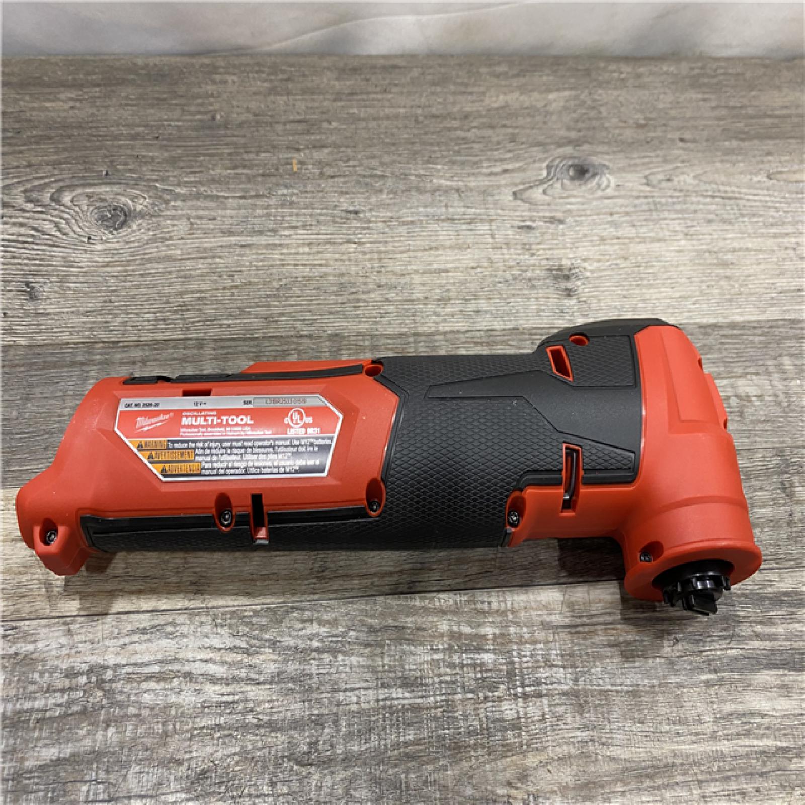 AS-IS Milwaukee FUEL 12V Lithium-Ion Cordless Oscillating Multi-Tool Kit