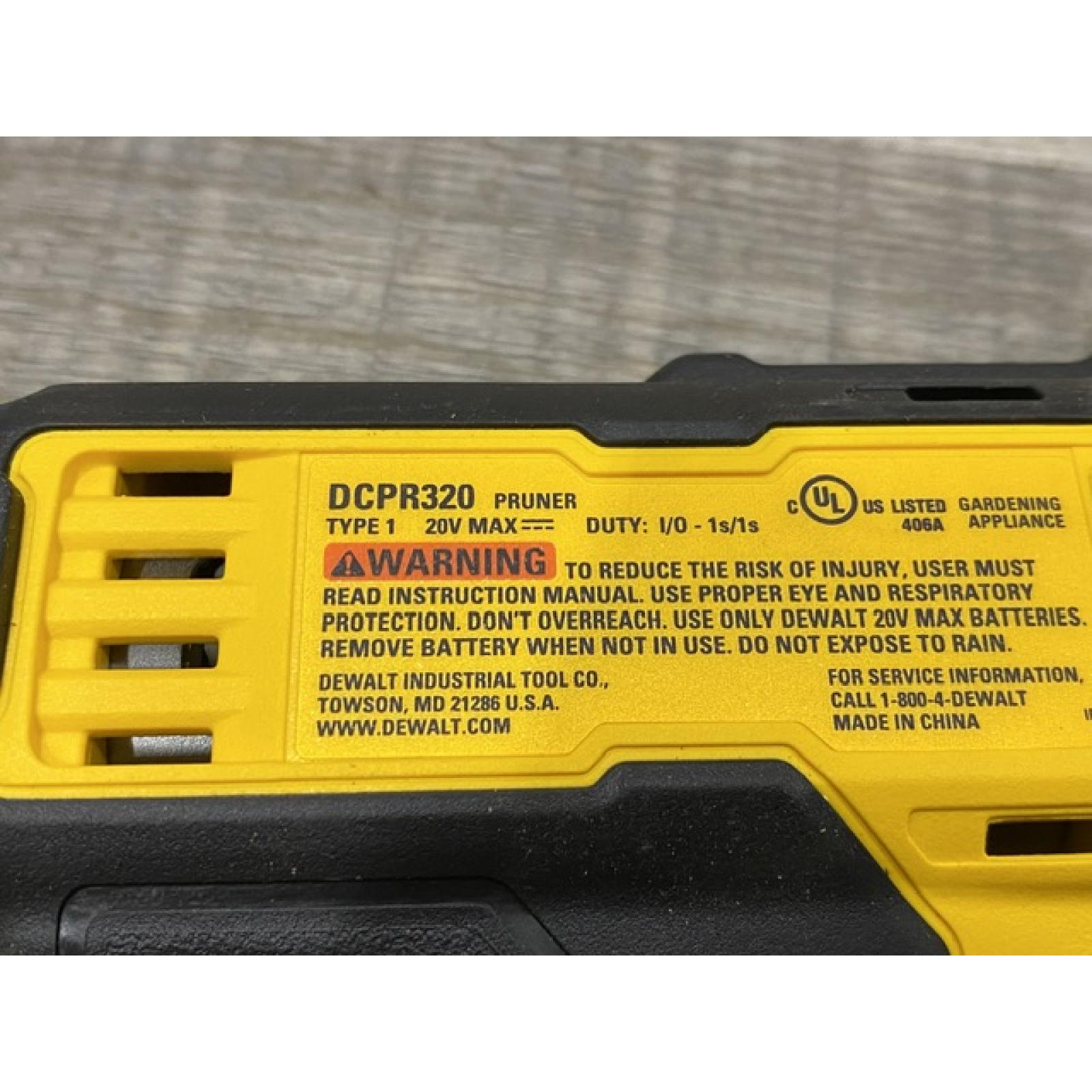 AS-IS DEWALT 20V MAX Cordless Battery Powered Pruner Kit