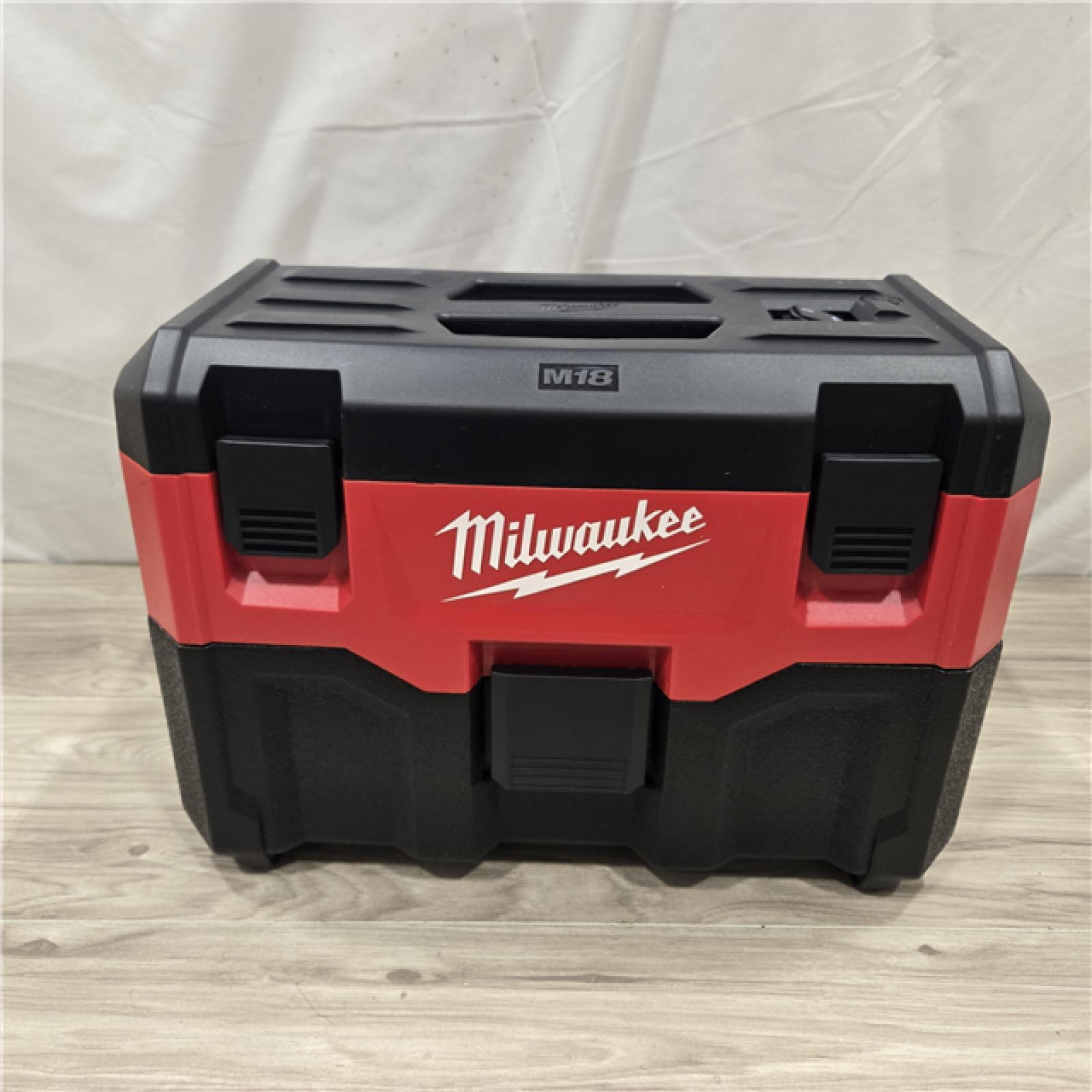 AS-IS Milwaukee M18 Vacuum 2Gal Hose Access (Tool-Only)