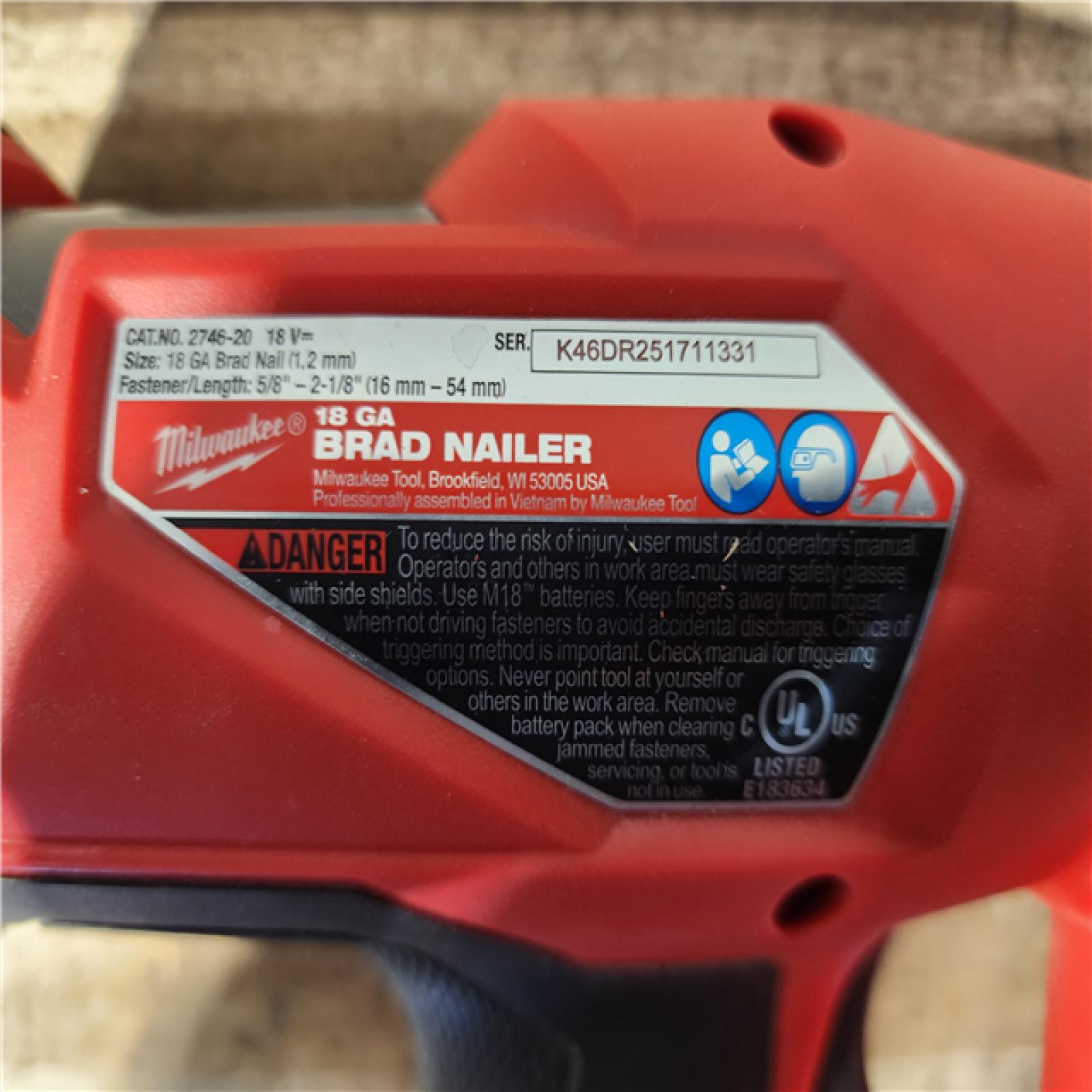 HOUSTON LOCATION - AS-IS Milwaukee FUEL 18-Volt Lithium-Ion Brushless Cordless Gen II 18-Gauge Brad Nailer (Tool-Only)