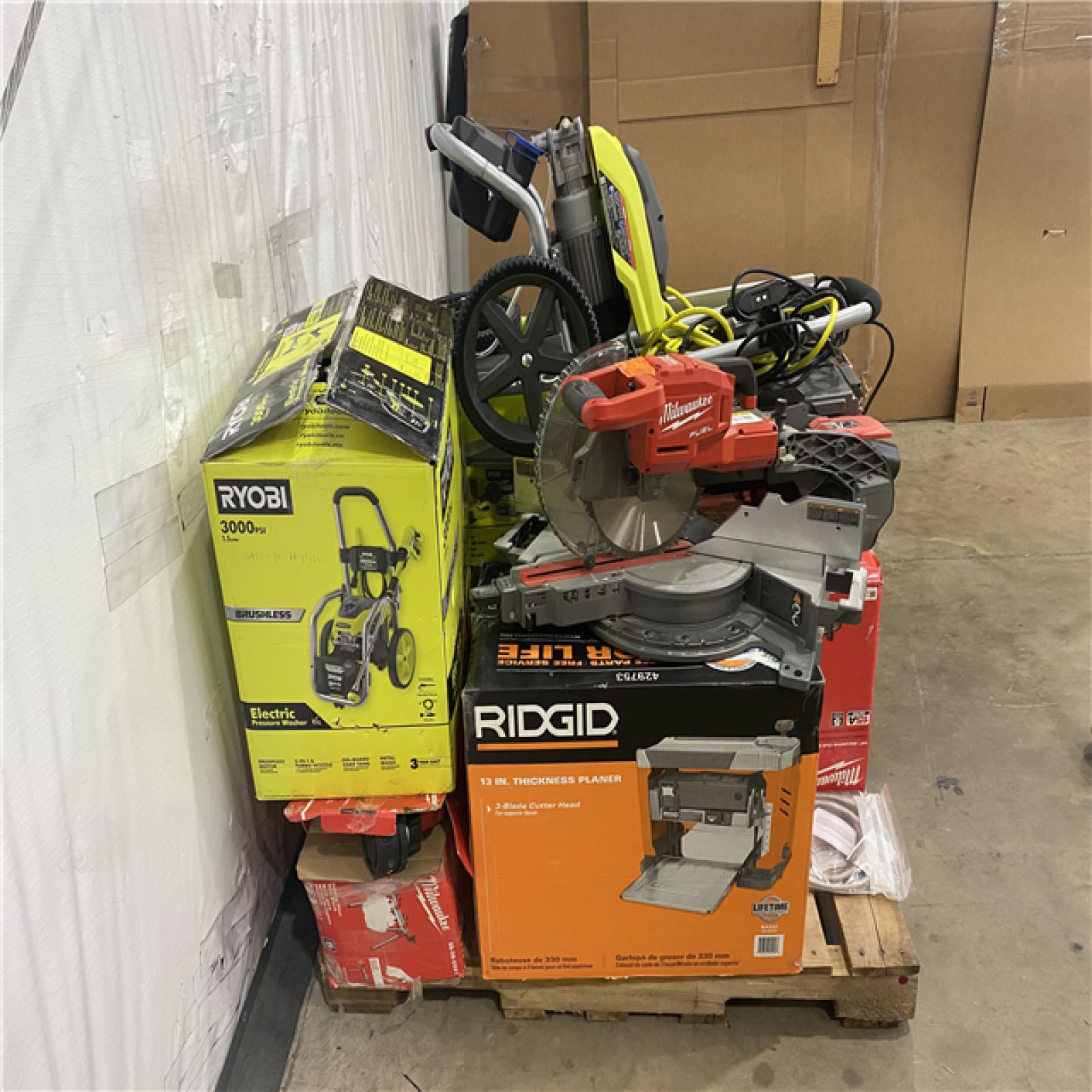 Houston Location AS IS - Tool Pallet