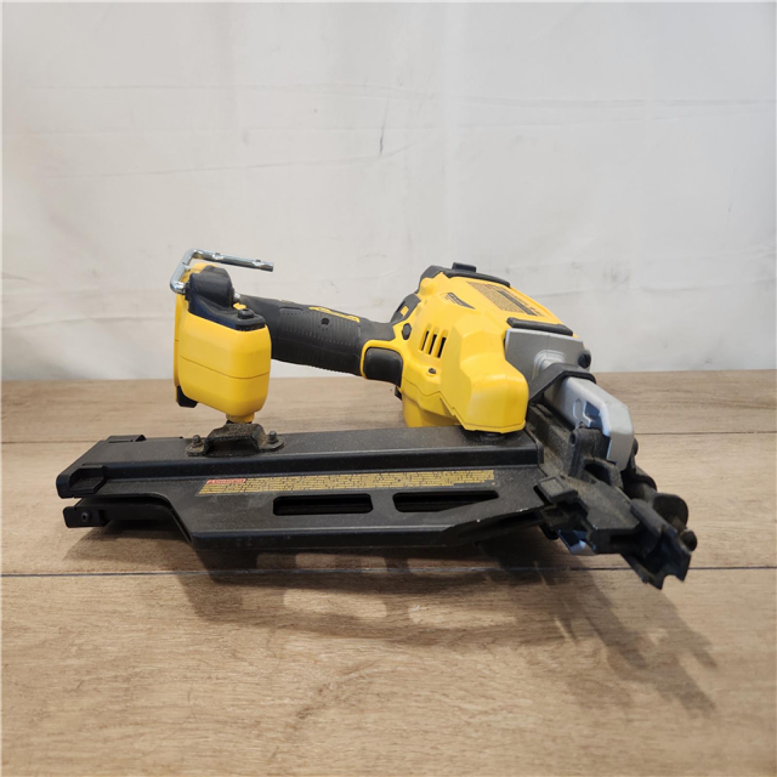 AS-IS- DEWALT 20-Volt 21° Cordless Framing Nailer (Tool-Only)