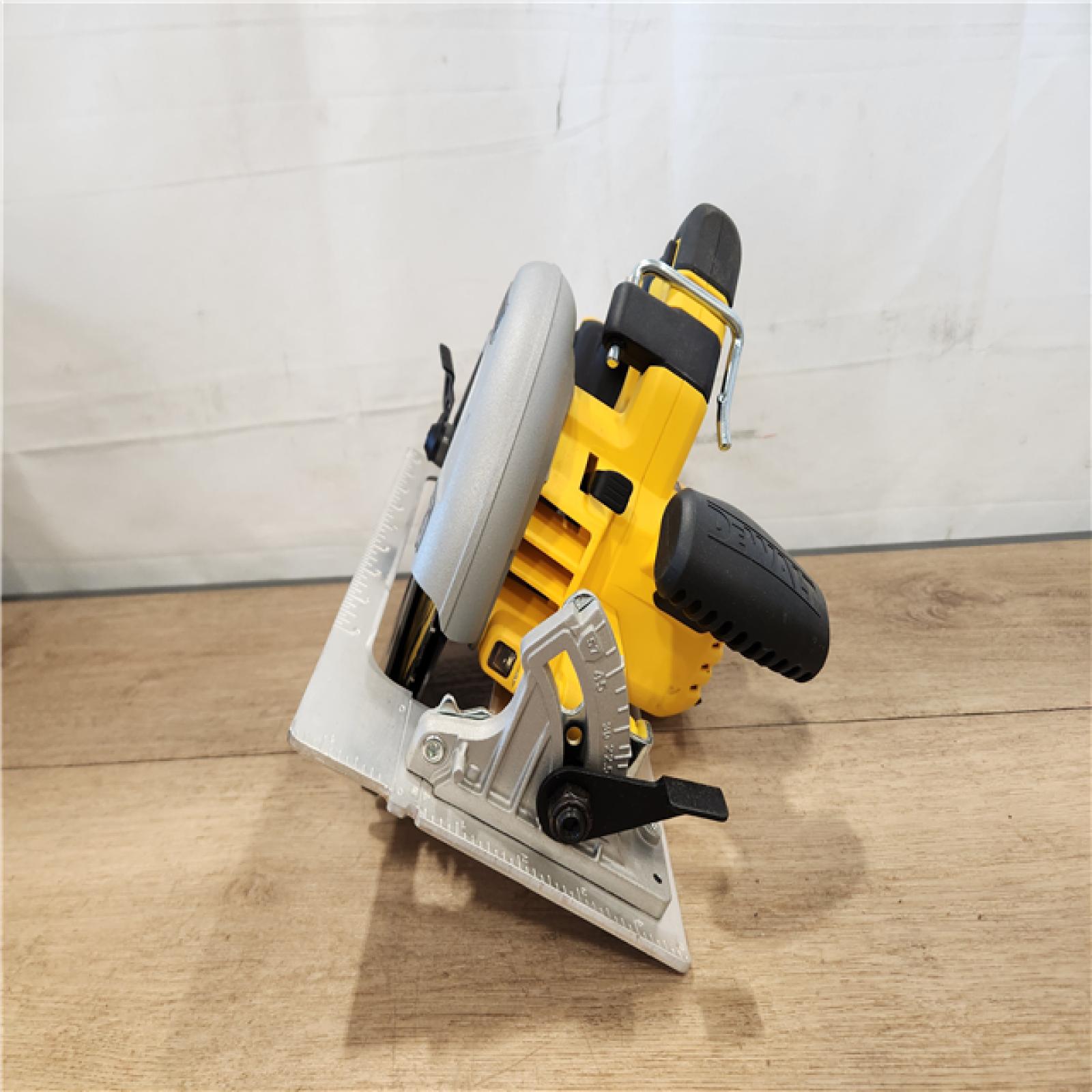 AS-IS- 20-Volt MAX 7-1/4 in. Cordless Circular Saw (Tool Only)