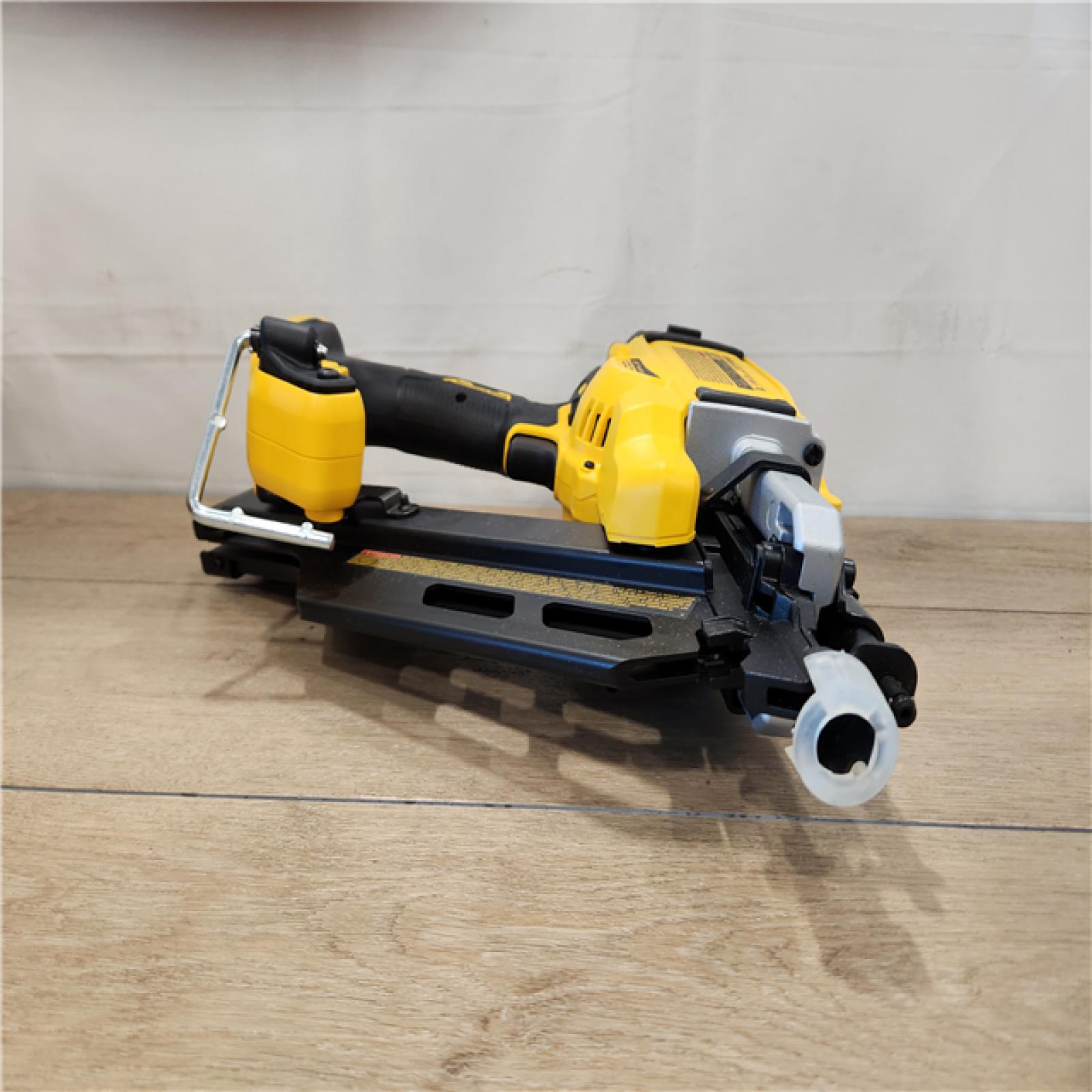 AS-IS- DEWALT 20-Volt 30° Cordless Framing Nailer (Tool-Only)