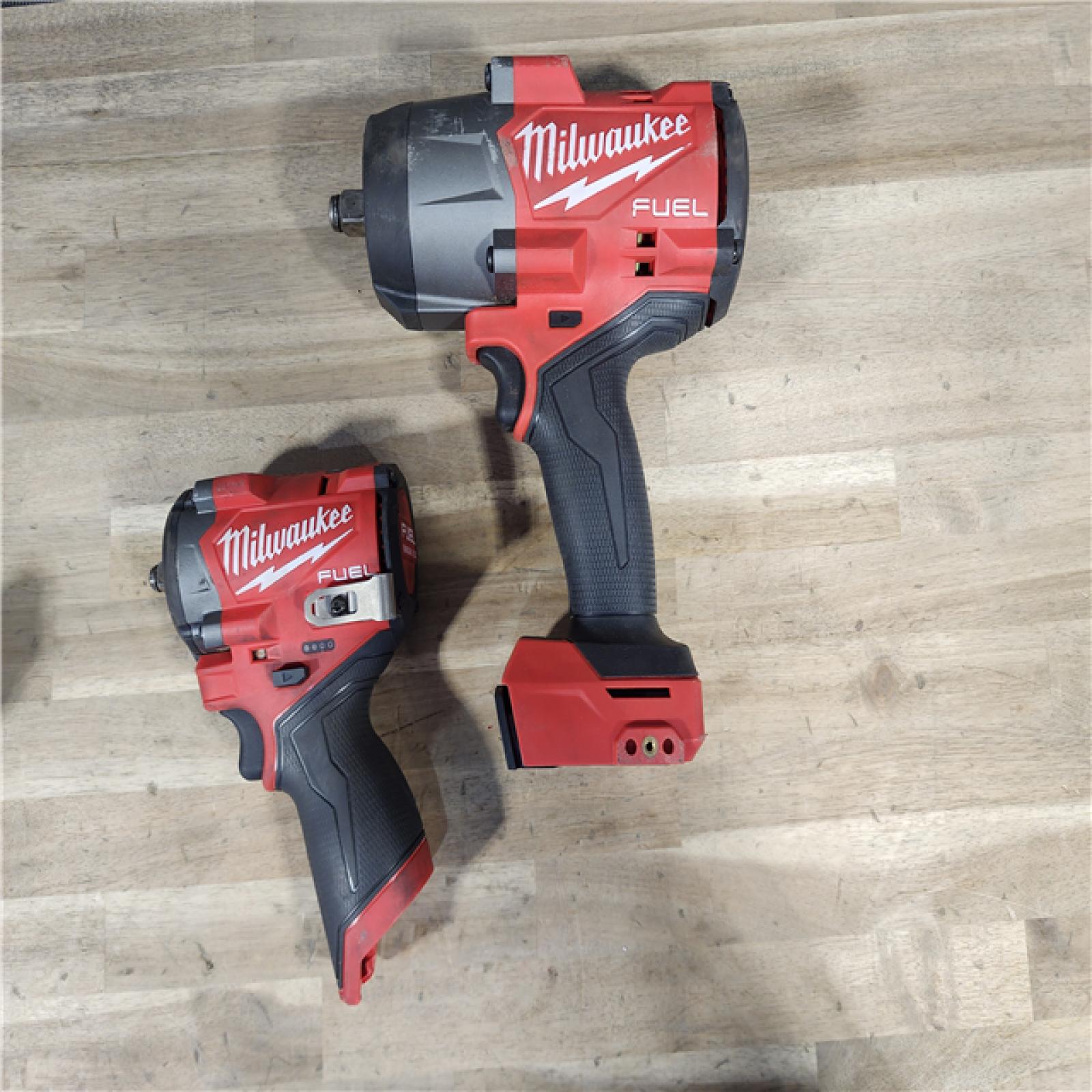 HOUSTON LOCATION - AS-IS Milwaukee 2 Tool Combo Kit W/ (2) Battery & Charger