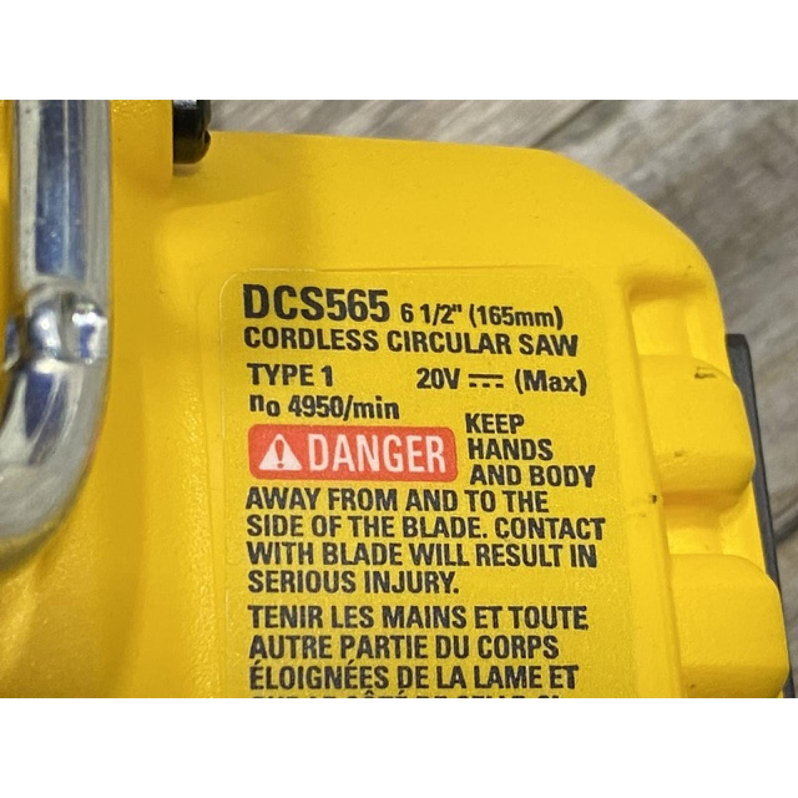 AS-IS DEWALT 20V MAX Cordless Brushless 6-1/2 in. Sidewinder Style Circular Saw (Tool Only)