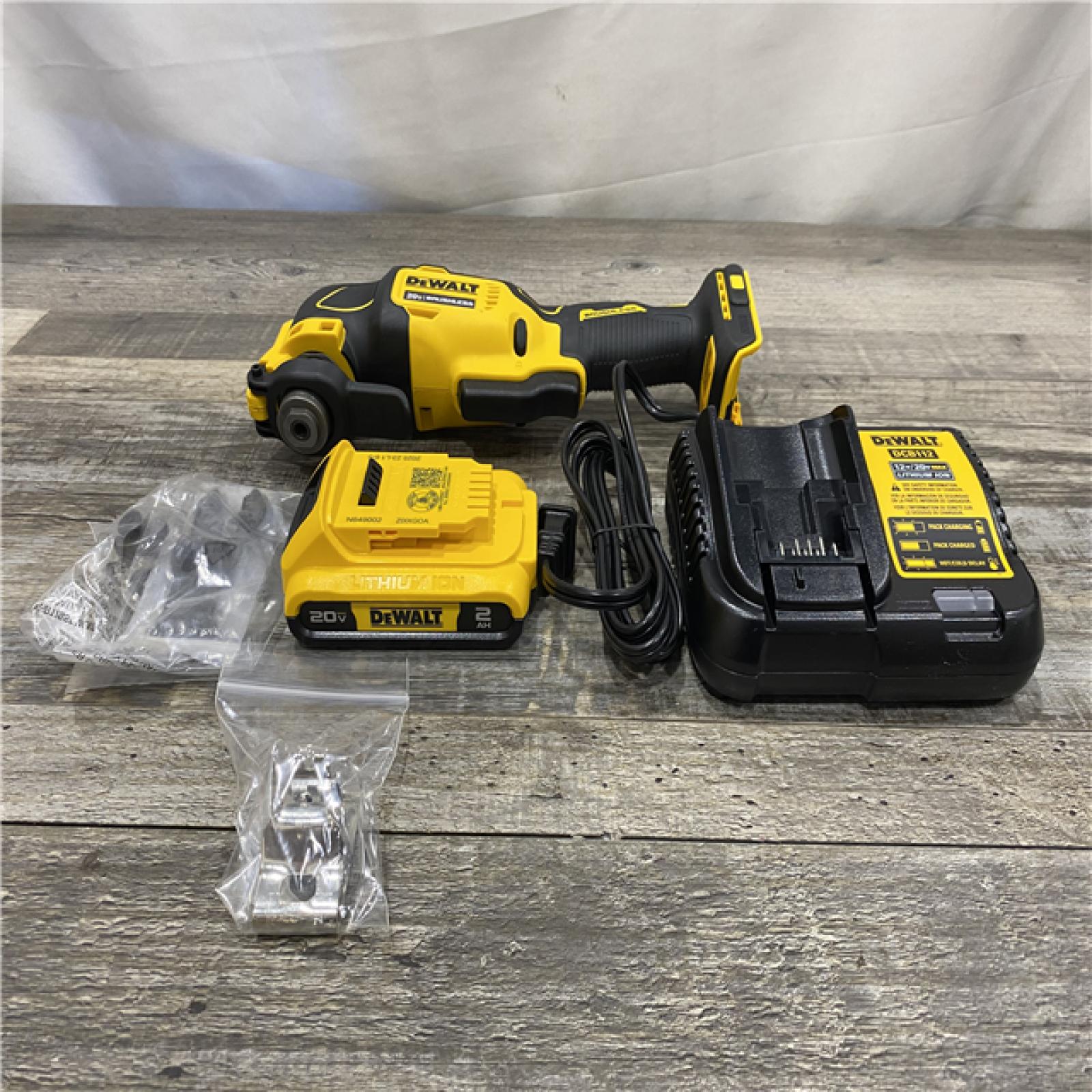 AS-IS DEWALT ATOMIC 20V MAX Cordless Brushless Oscillating Multi Tool Kit