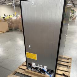CALIFORNIA AS-IS VISSANI 10.1 CU. FT. REFRIGERATOR STAINLESS FINISH: Appears in Excellent condition