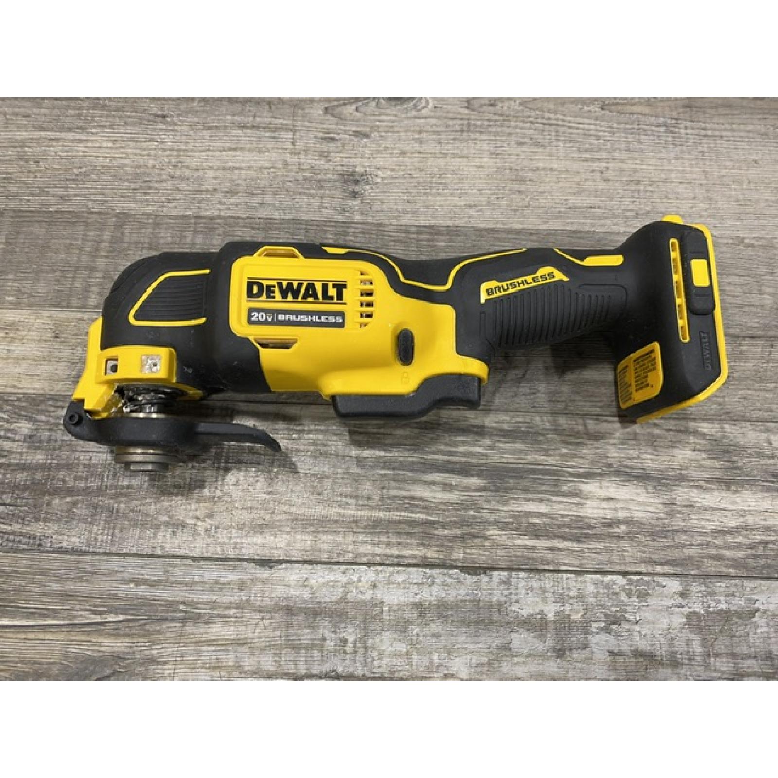 AS-IS DEWALT ATOMIC 20V MAX Cordless Brushless Oscillating Multi Tool Kit
