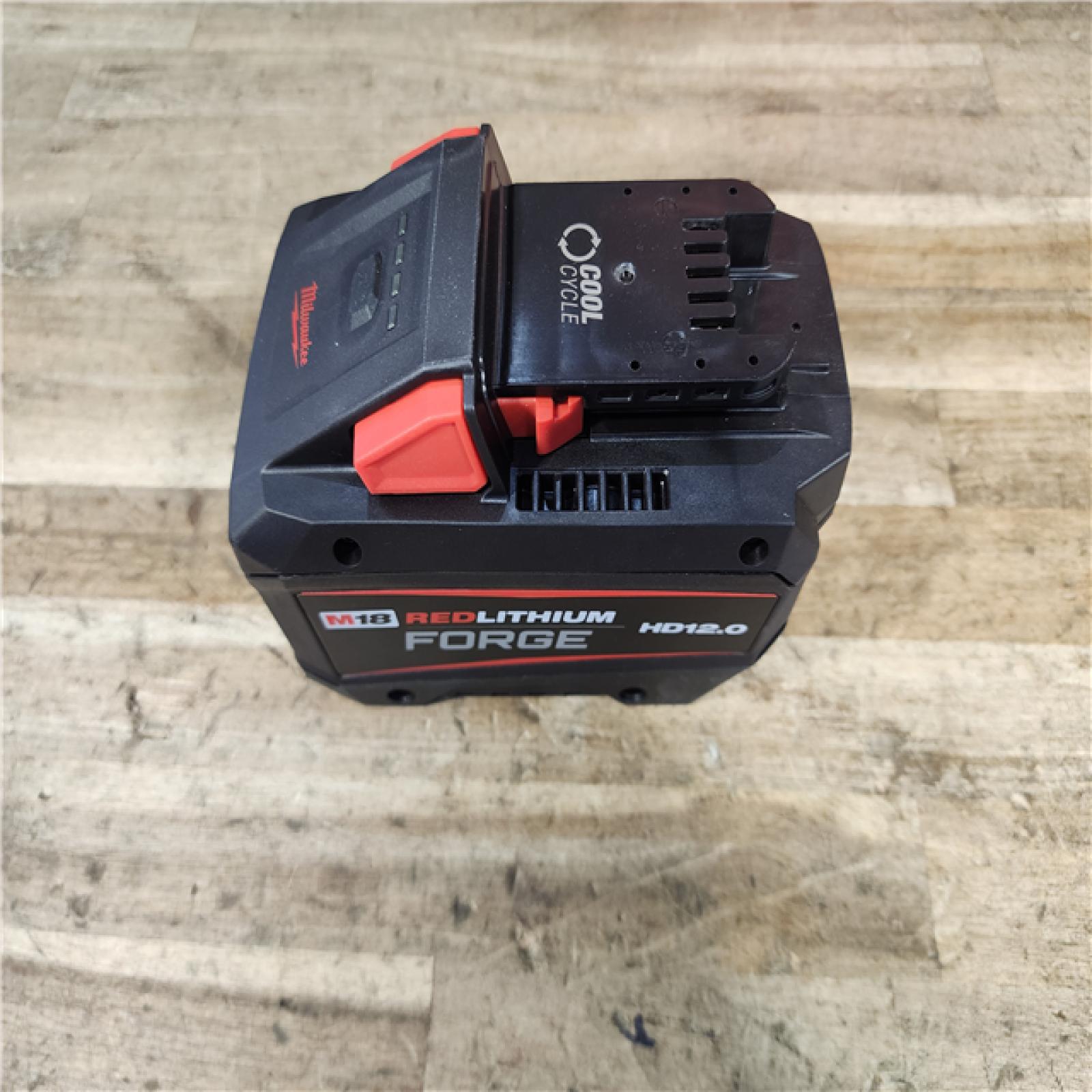 HOUSTON LOCATION - AS-IS Milwaukee 18-Volt Lithium-Ion REDLITHIUM FORGE Starter Kit