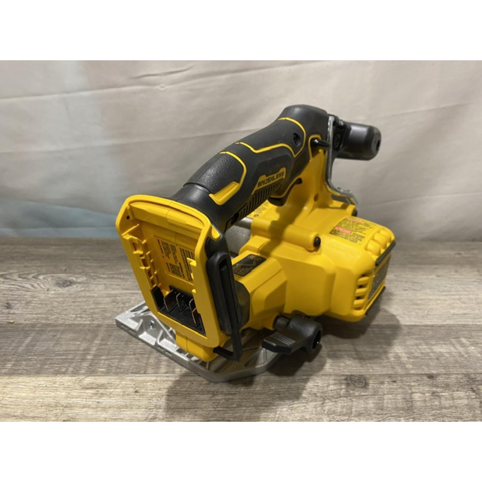 AS-IS DEWALT 20V MAX Cordless Brushless 6-1/2 in. Sidewinder Style Circular Saw (Tool Only)