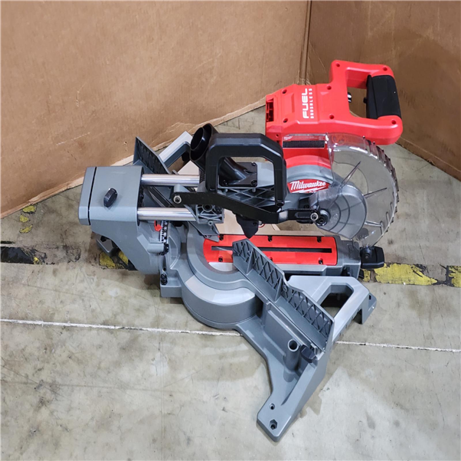 HOUSTON LOCATION - AS-IS Milwaukee 2733-20 M18 Fuel 7-1/4 Dual Bevel Sliding Compound Miter Saw  Tool Only