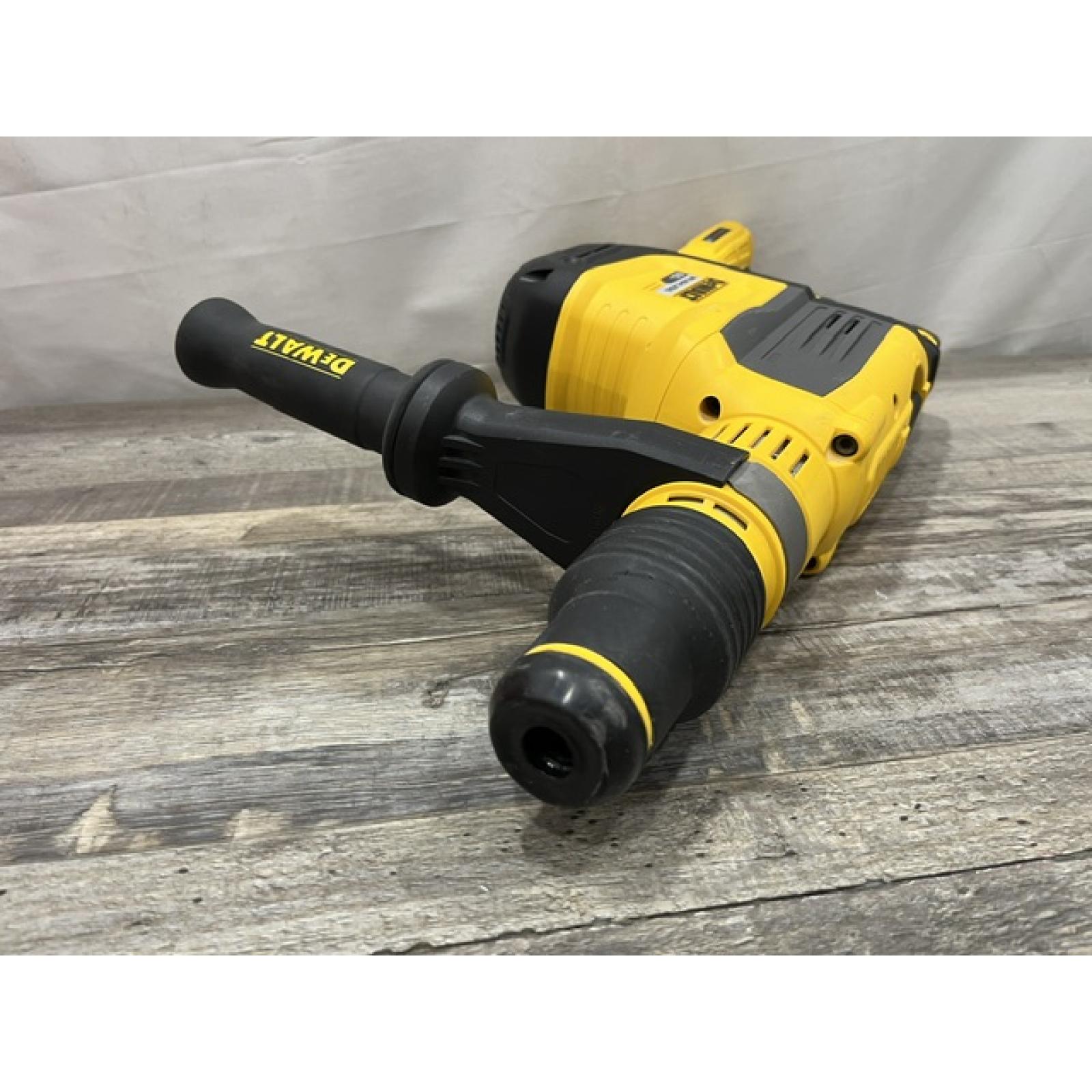 AS-IS DEWALT FLEXVOLT 60V MAX Lithium-Ion Brushless Cordless 1-3/4 in. SDS MAX Combination Rotary Hammer (Tool Only)