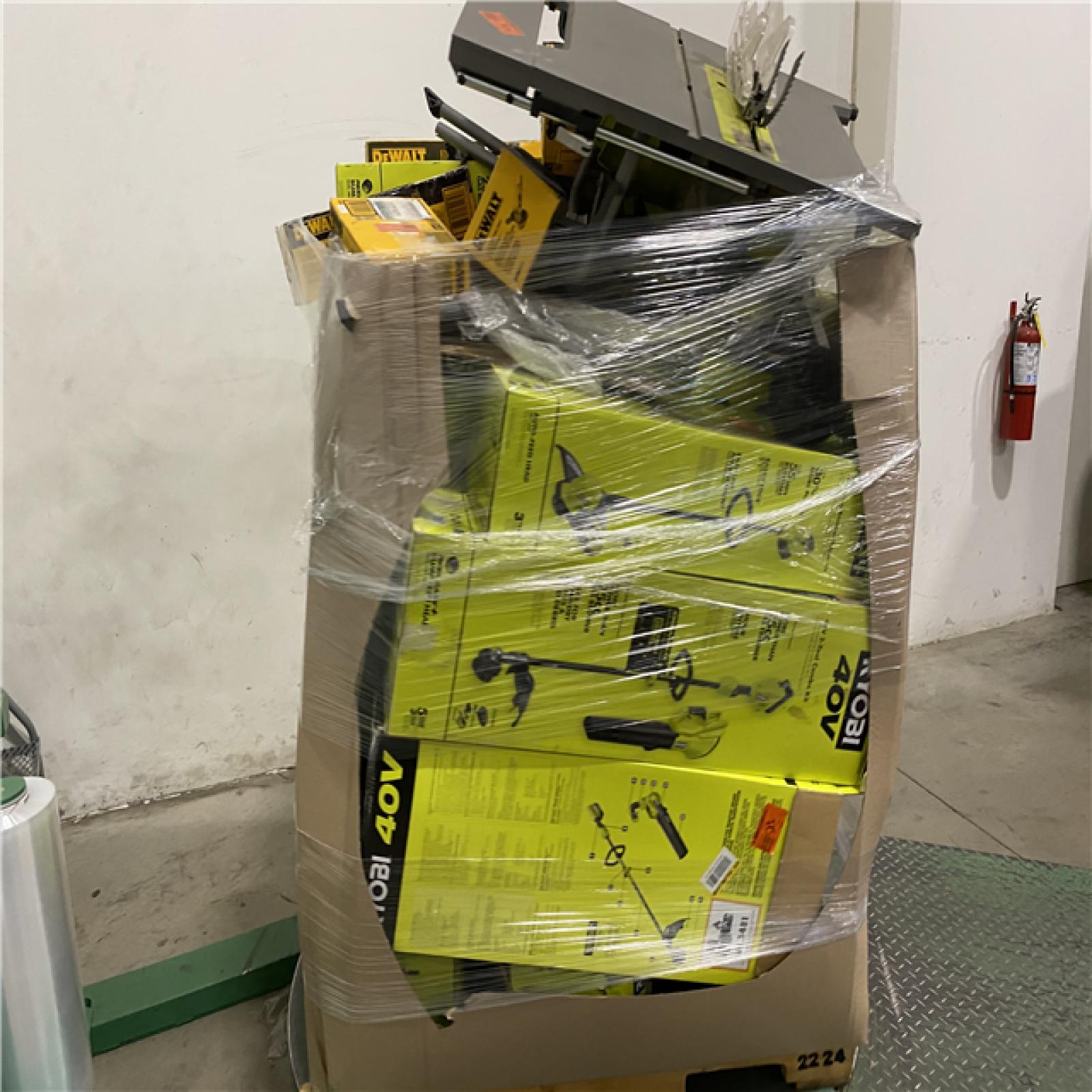 Dallas Location - As-Is Tool Pallet