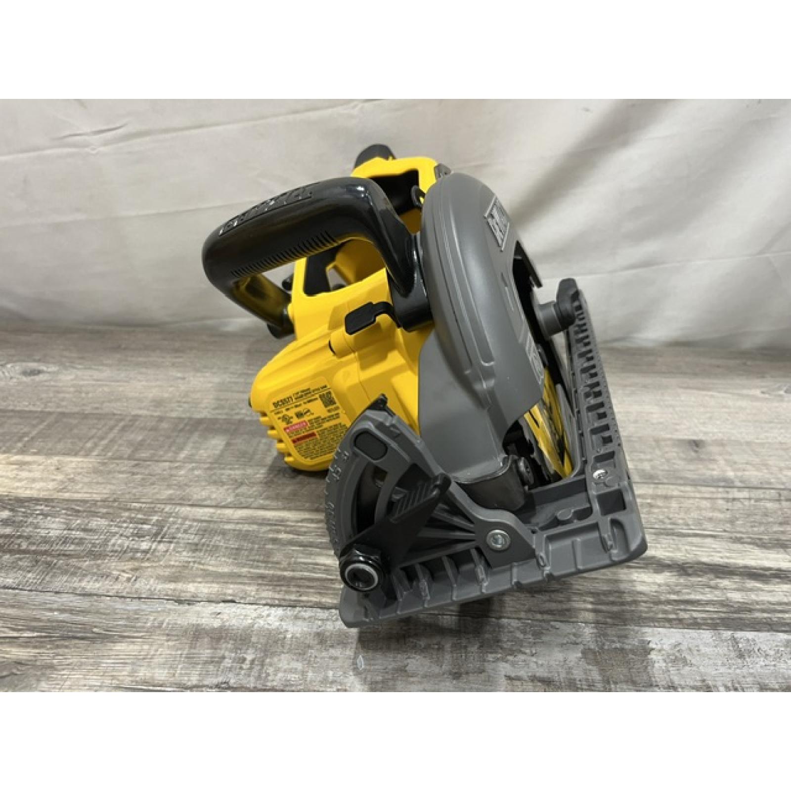 AS-IS DEWALT FLEXVOLT 60V MAX Cordless Brushless 7-1/4 in. Wormdrive Style Circular Saw (Tool Only)