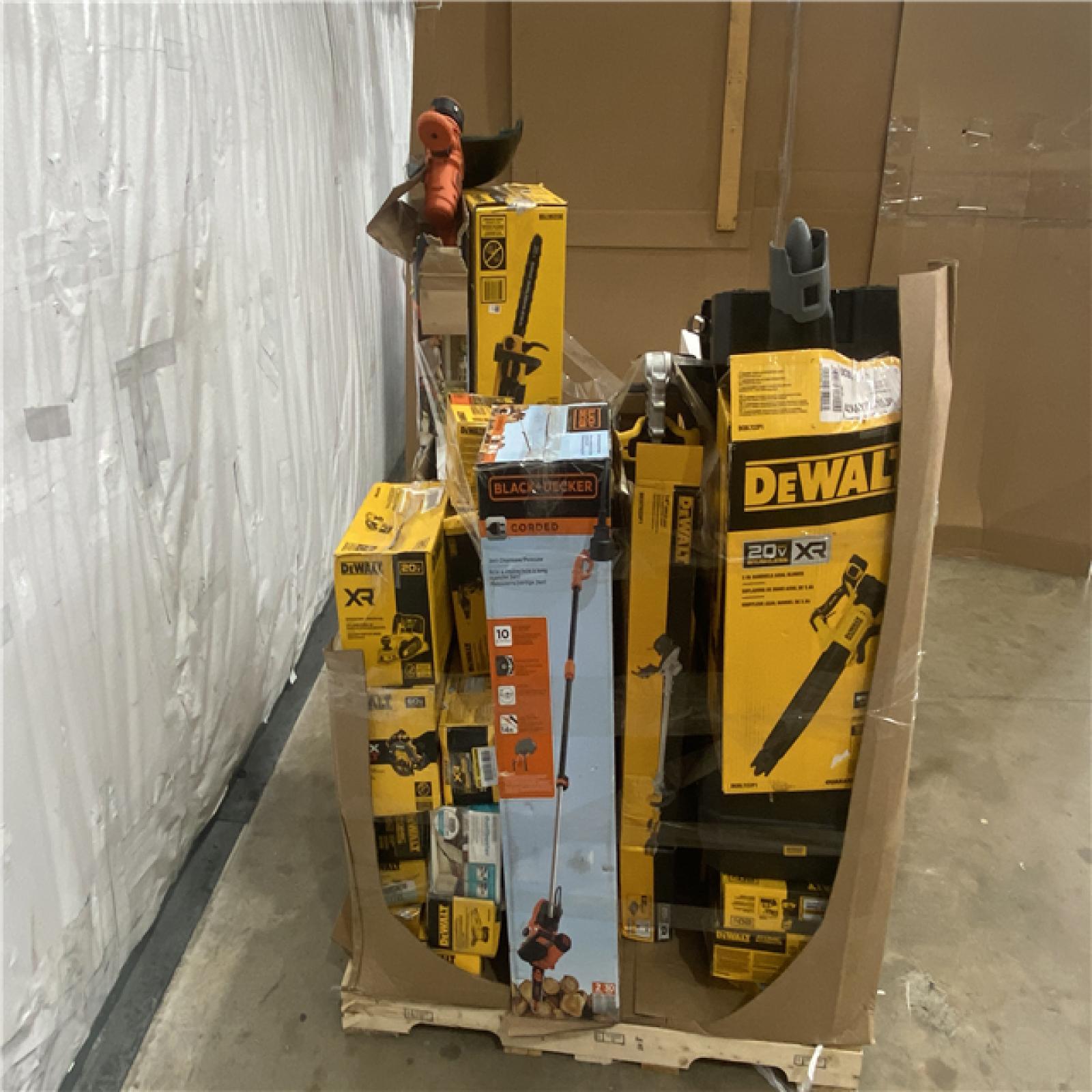 Houston Location - AS-IS Lawn Pallet