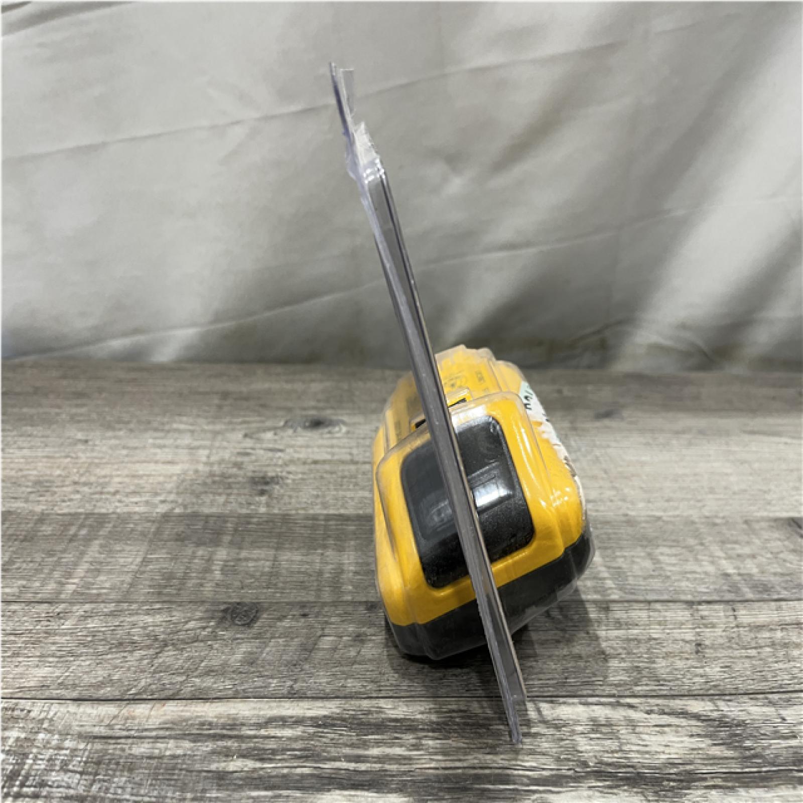 NEW - DEWALT 20V MAX Lithium-Ion 4.0Ah Battery