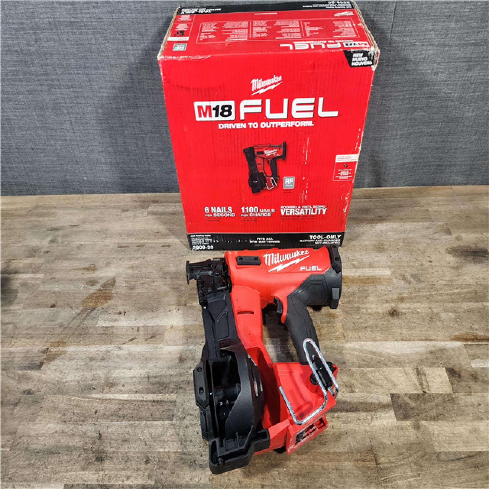 HOUSTON LOCATION - AS-IS Milwaukee M18 FUEL 18-Volt Lithium-Ion Brushless Cordless Coil Roofing Nailer (Tool Only)