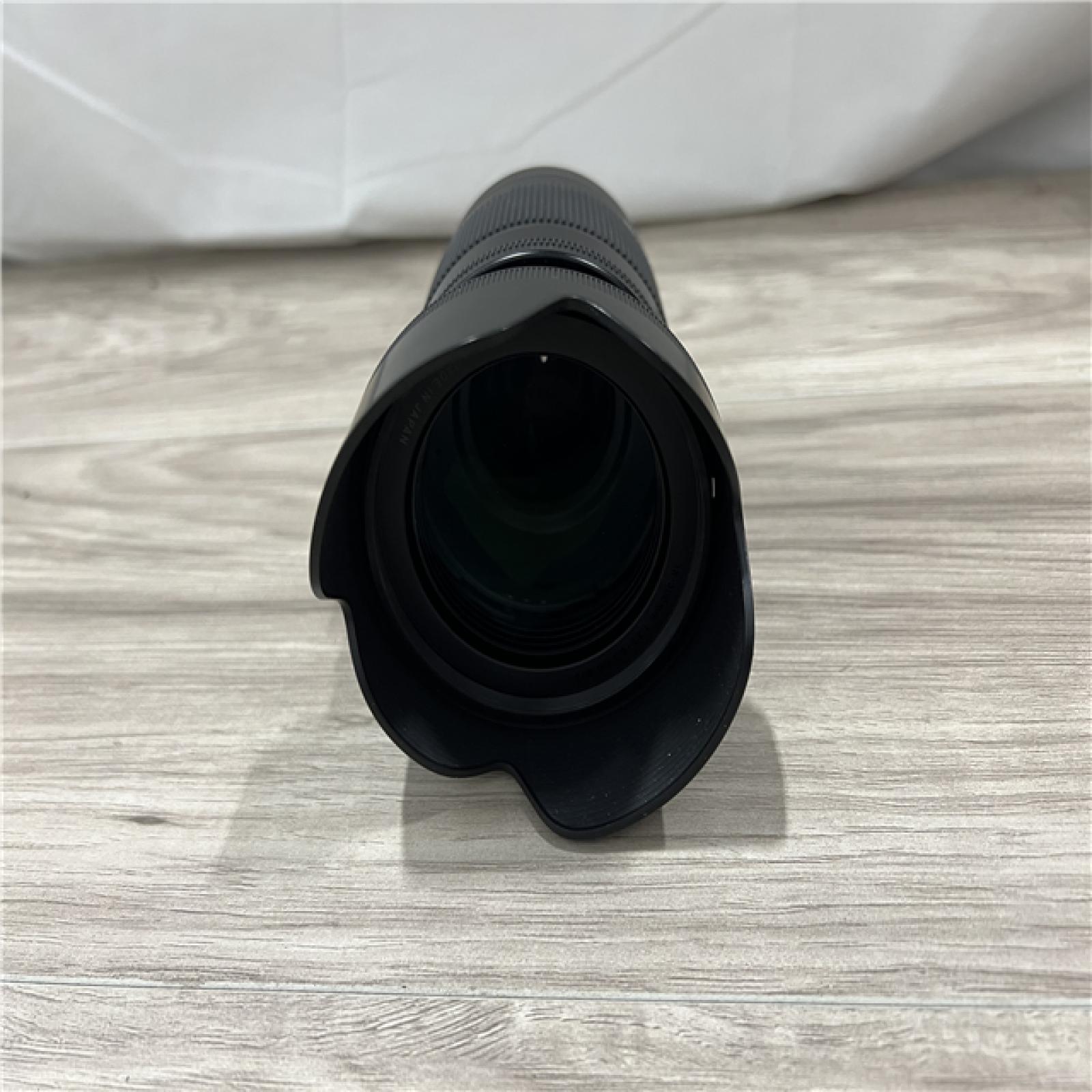 AS-IS Sigma 18-300mm F3.5-6.3 Contemporary DC Macro OS HSM Lens for Canon