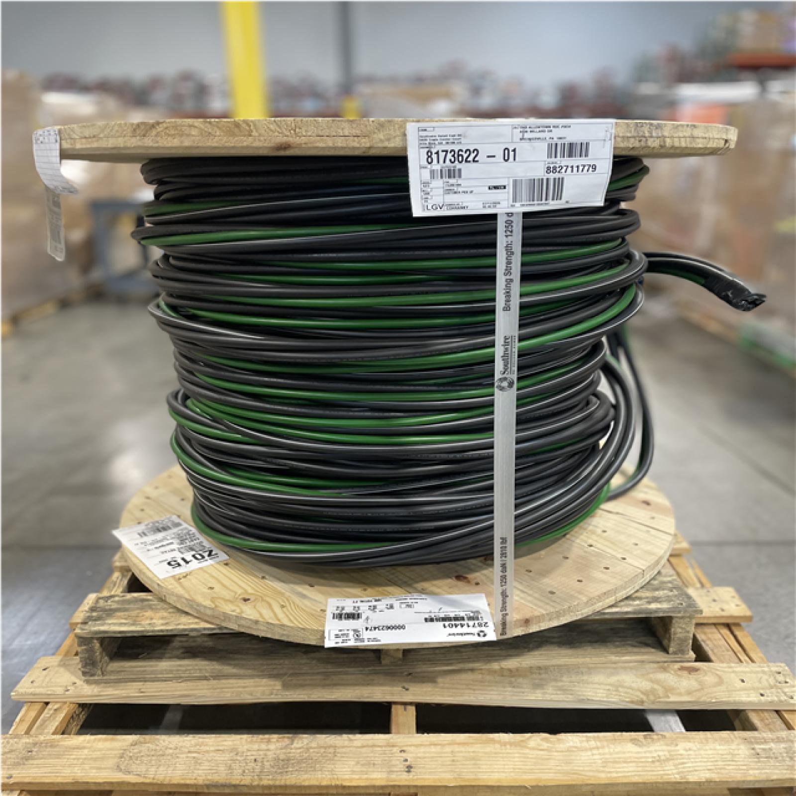 DALLAS LOCATION- SOUTHWIRE 500 Ft. 4/0-4/0-4/0-2/0 Stranded Aluminum Cable