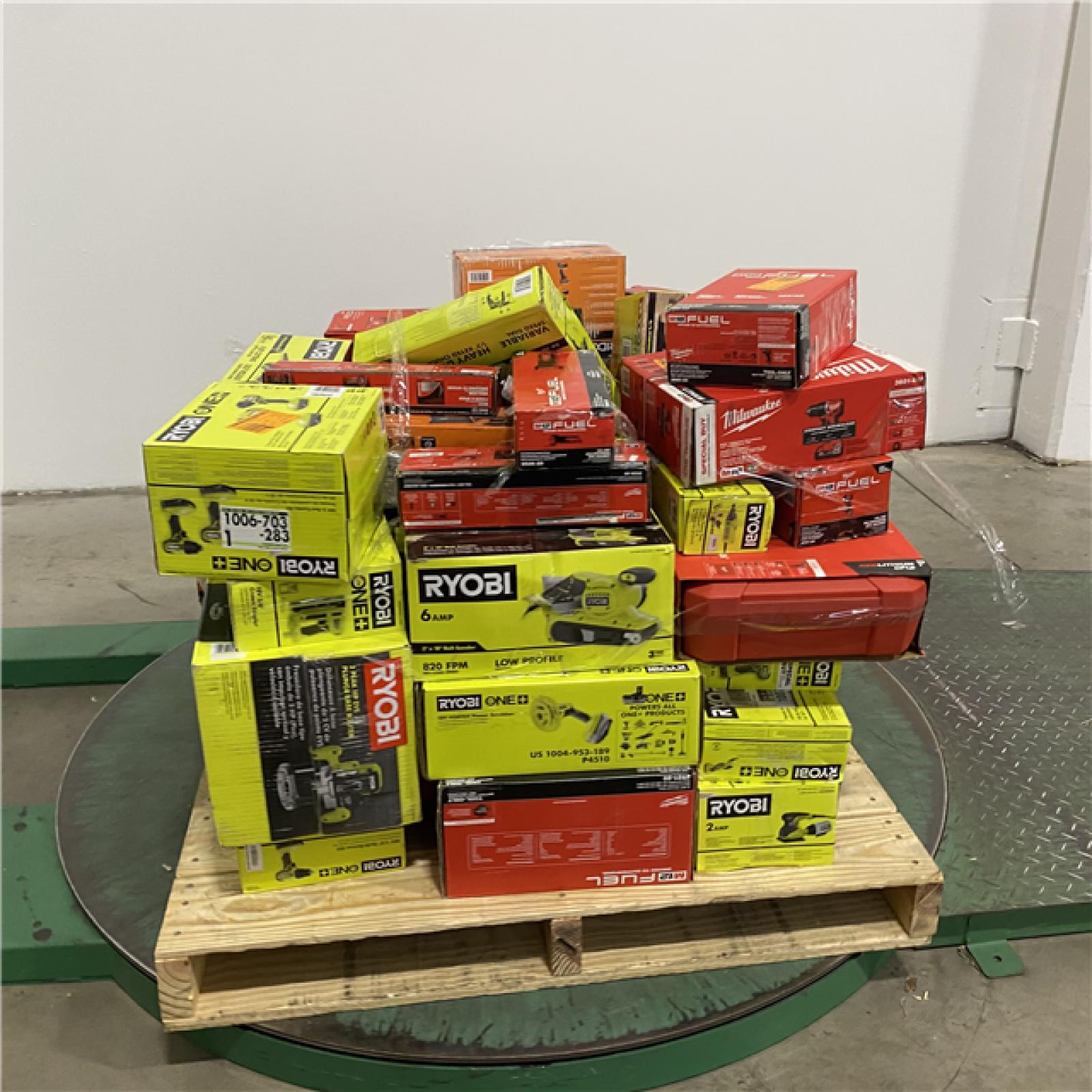 Dallas Location - As-Is Tool Pallet
