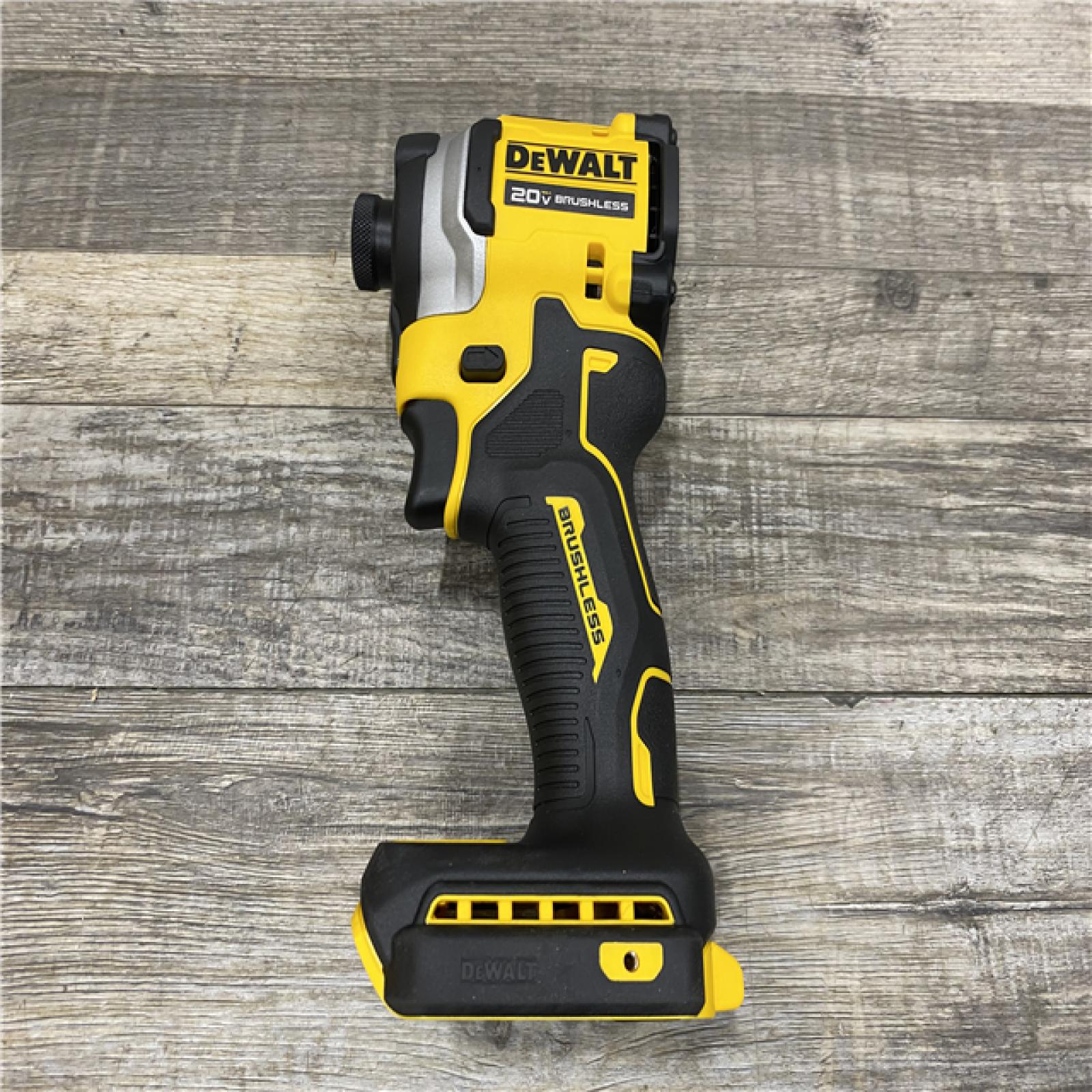 AS-IS DEWALT ATOMIC 20V MAX Lithium-Ion Cordless 1/4 in. Brushless Impact Driver Kit