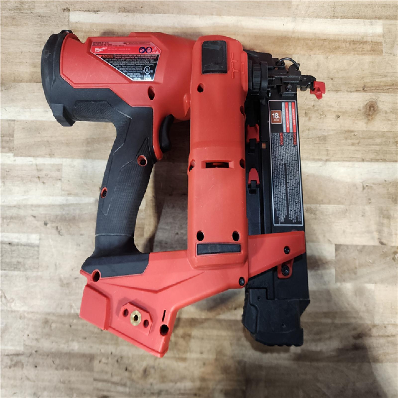 HOUSTON LOCATION - AS-IS Milwaukee FUEL 18-Volt Lithium-Ion Brushless Cordless Gen II 18-Gauge Brad Nailer (Tool-Only)