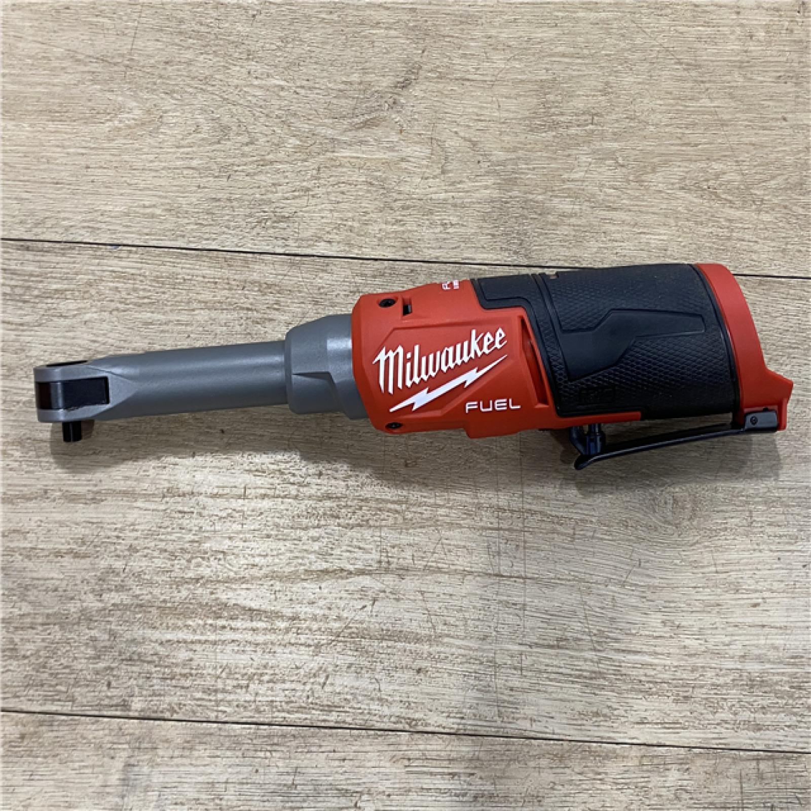 AS-IS Milwaukee 2568-20 12V M12 FUEL Lithium-Ion Brushless Cordless 1/4 Extended Reach High Speed Ratchet (Tool Only)