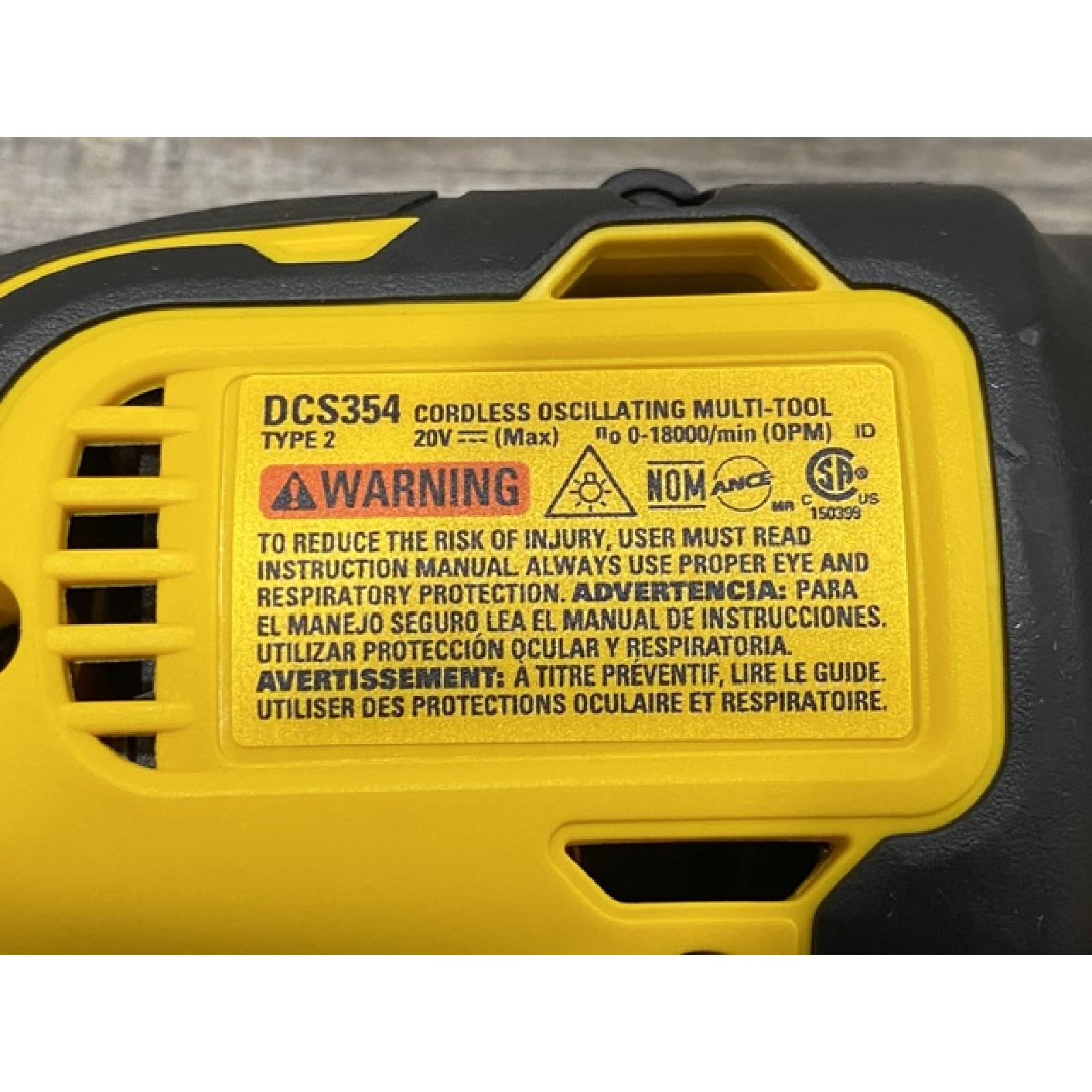 AS-IS DEWALT ATOMIC 20V MAX Cordless Brushless Oscillating Multi Tool Kit